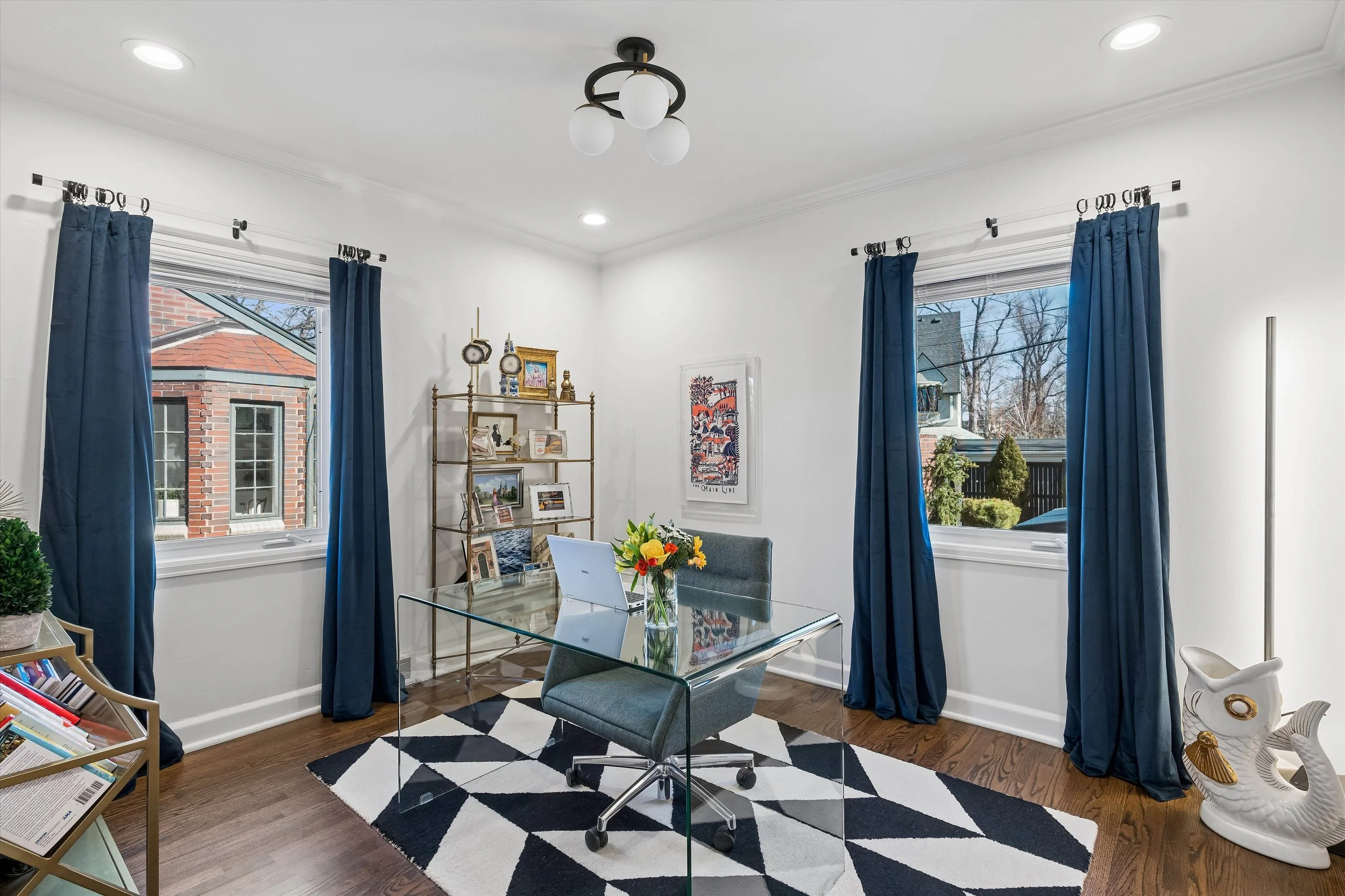 Shannon Tiger 950 S Euclid Wayphoto_online_018.jpg