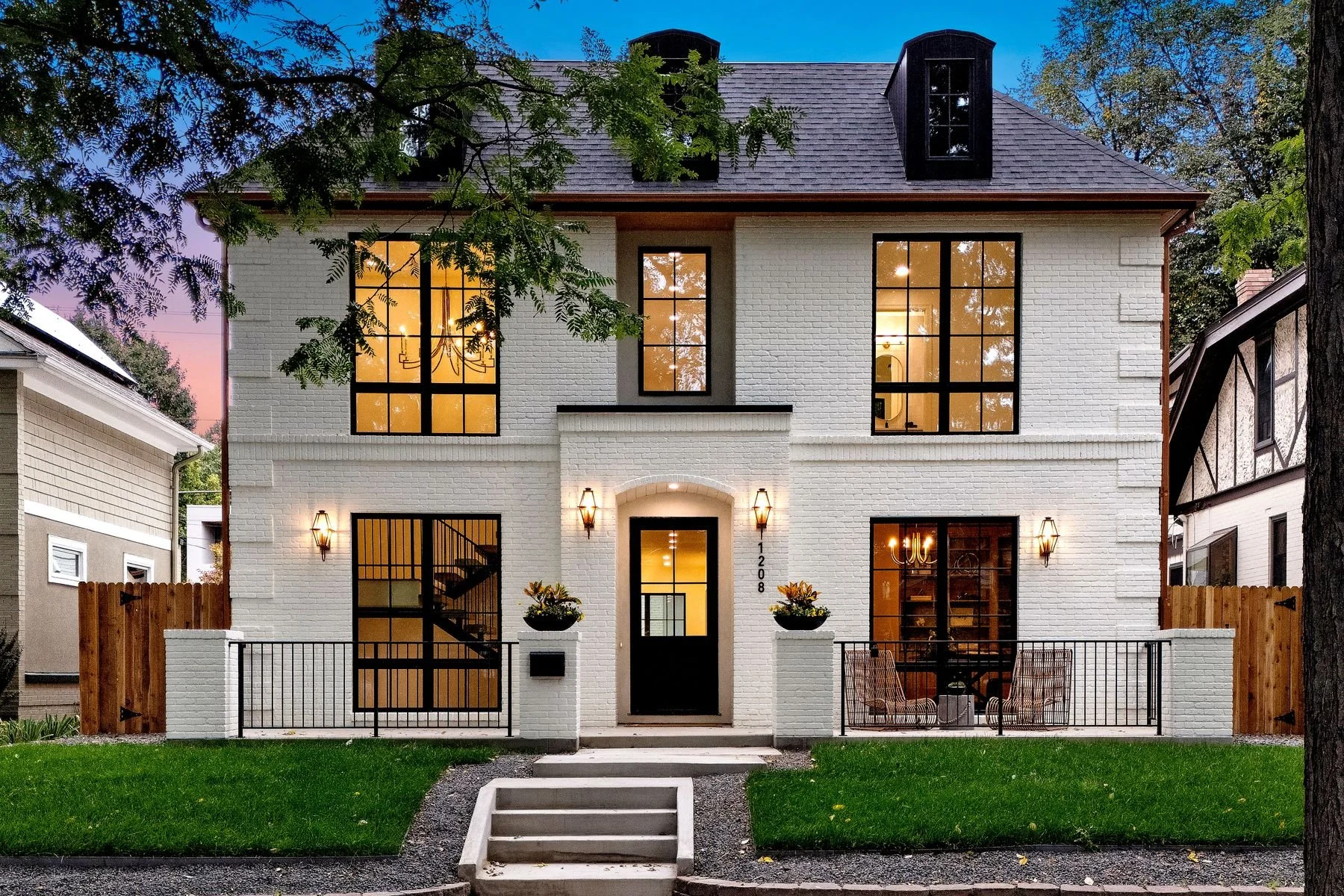 Shannon Tiger 1208 S Vine St Wash Parkphoto_online_027.jpg