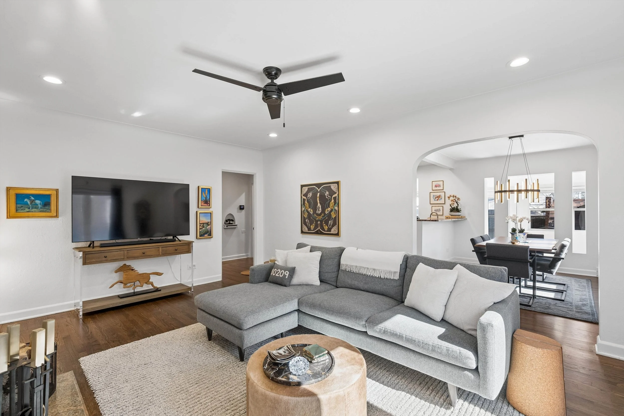 Shannon Tiger 950 S Euclid Wayphoto_online_004.jpg