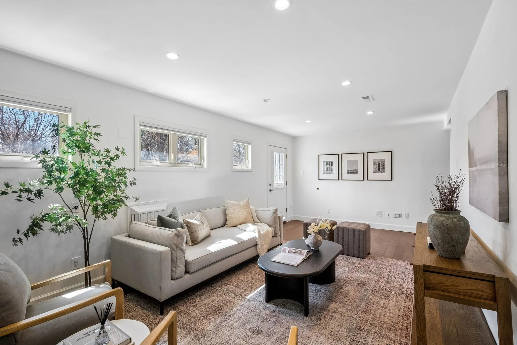 Shannon Tiger 5300 Highline Placephoto_online_008.jpg