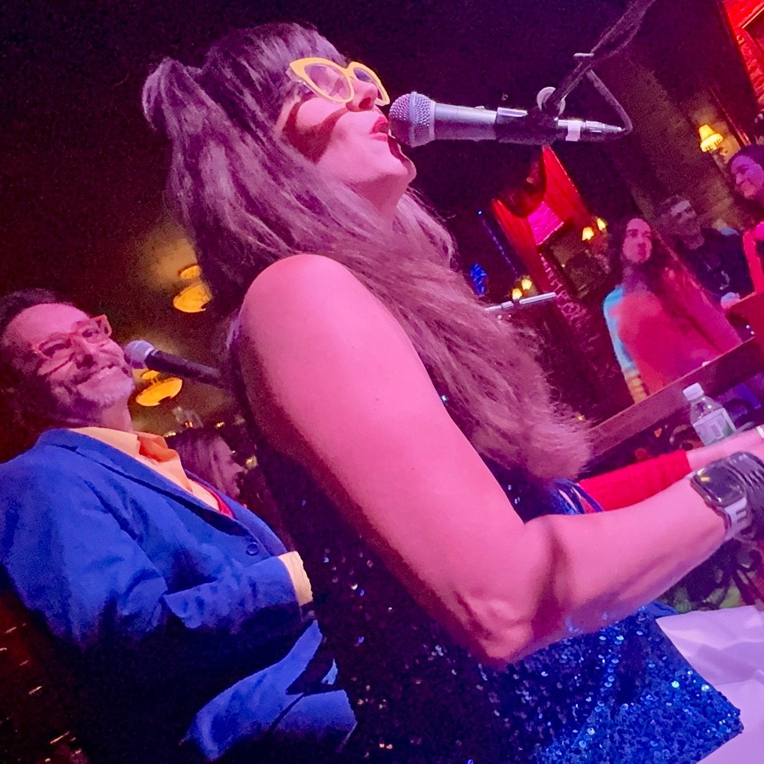 🎹 🎉This weekend, let the magic of Santa Barbara and The Red Piano  set the tone for an unforgettable night! Catch @thewondertwinsmusic bringing their electrifying energy to the stage, with @jasonlibs keeping the happy hour vibes alive. Don&rsquo;t 