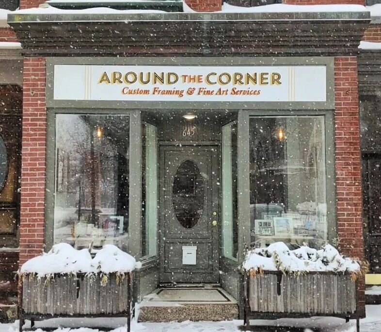 Also how cute do we look in a snow globe! 
New sign, who's this adorable new South End storefront?! 🤩🖼️

@needsignswillpaint #atcframing #smallbusiness #southendlocal #shoplocal #artboston #bostonart