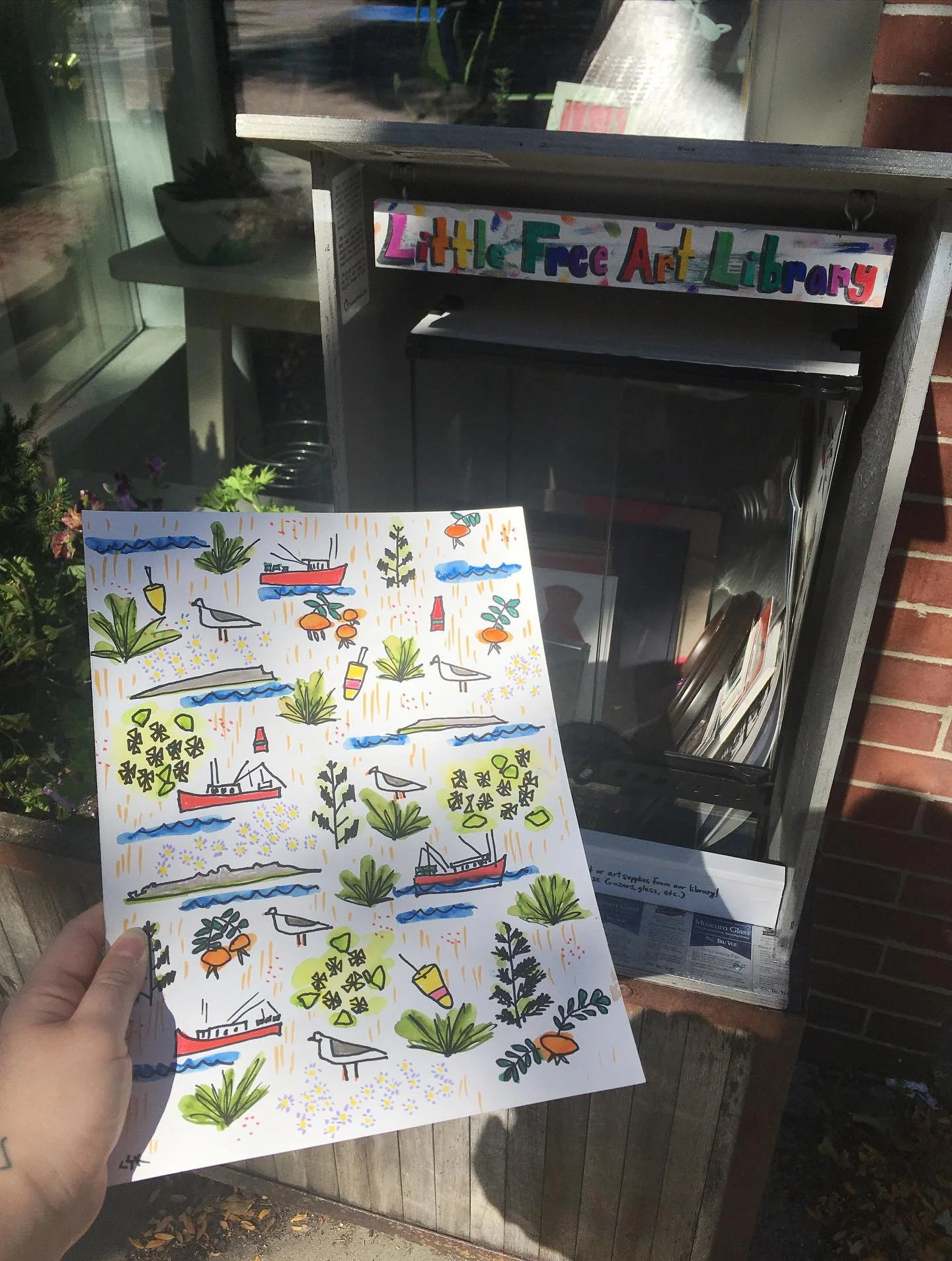 The little free art library is stuffed! Check out this awesome piece that got donated today!
 
#littlefreelibrary #boston #bostonsouthend #bostonarts