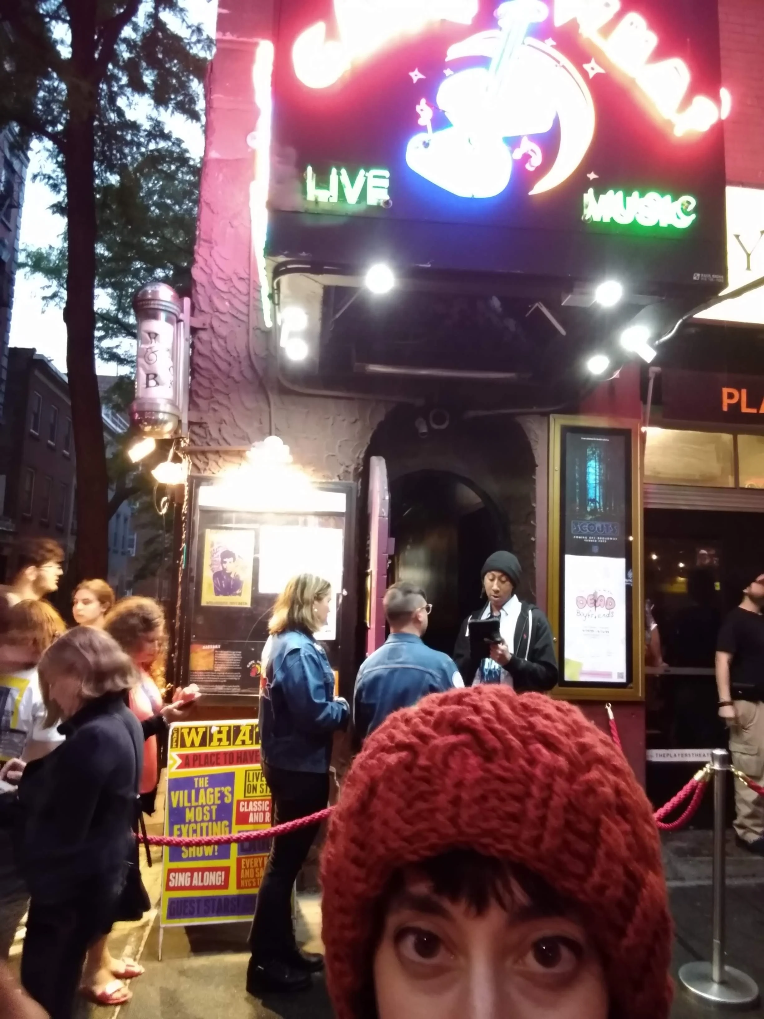 I was visiting my cousin in NY and ended up at Cafe Wha? for a Bob Dylan tribute concert -- it was the best everrrr! 