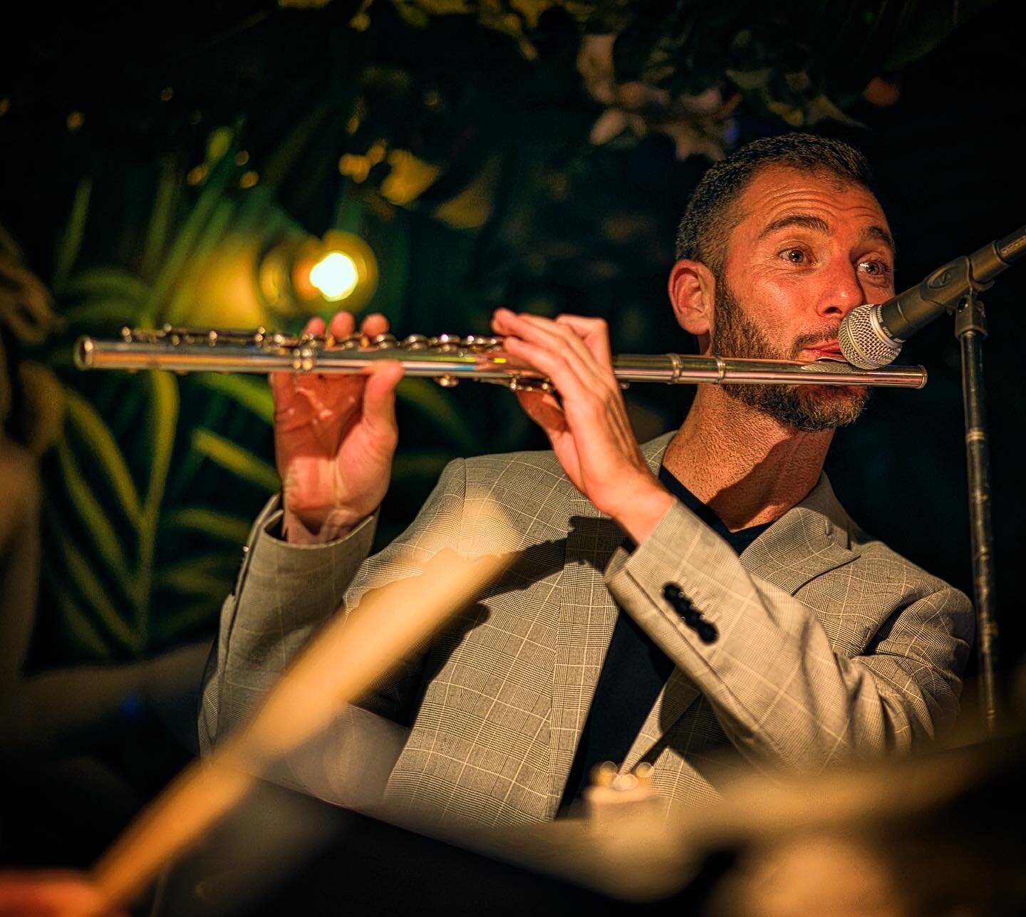 May 5th we will feature among others the great flutist Itai Kriss! The team: Russell Hall, Tatum Greenblatt, Samvel Sarkisyan, Rahj Mason, and Misha Piatigorsky. Magic is promised! www.daddyrabbitnyc.com for 🎫. 
.
.
.
.
.
@russellhalllll @itaikriss 