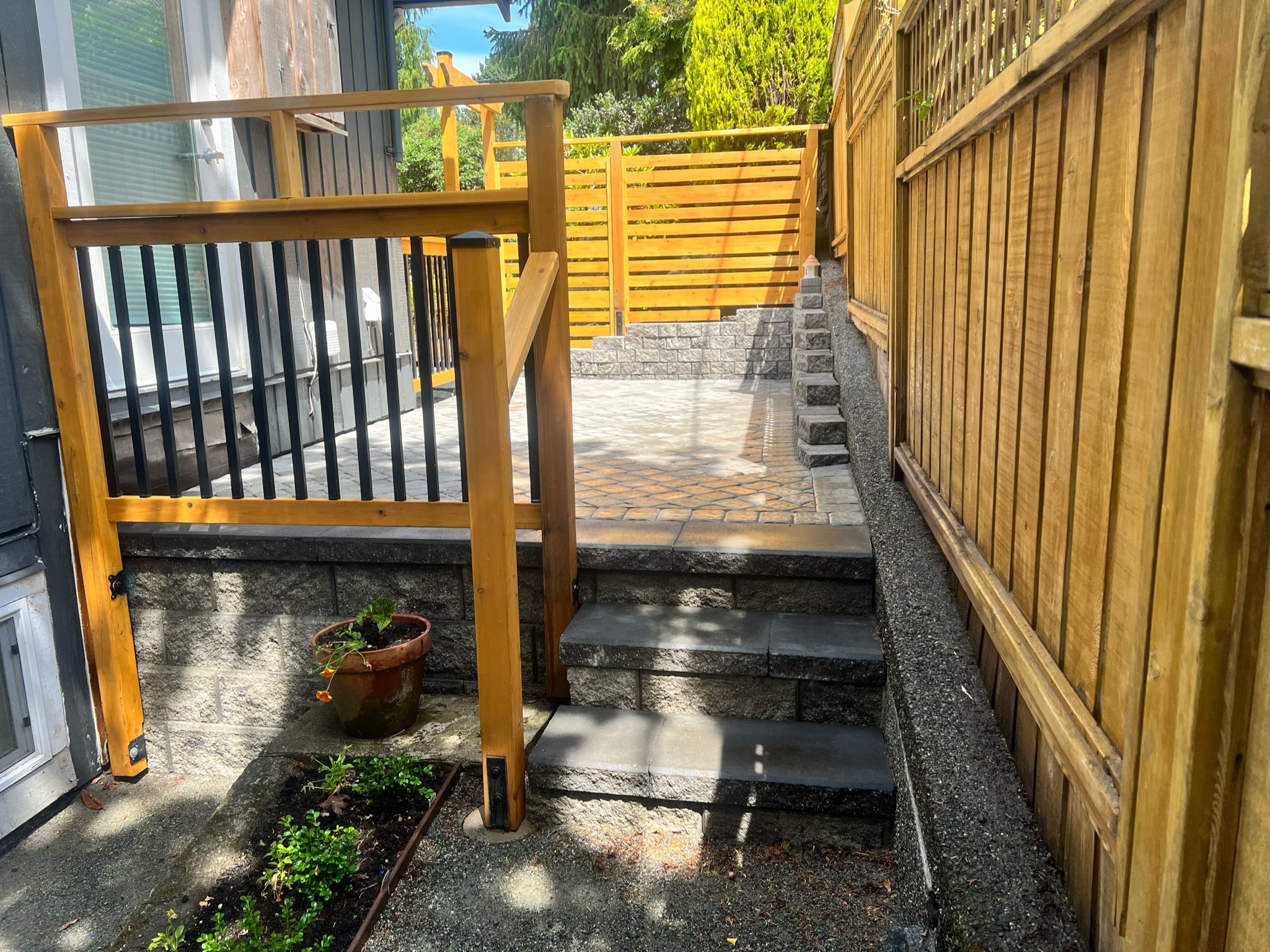 retaining wall & stairs with Pisa One