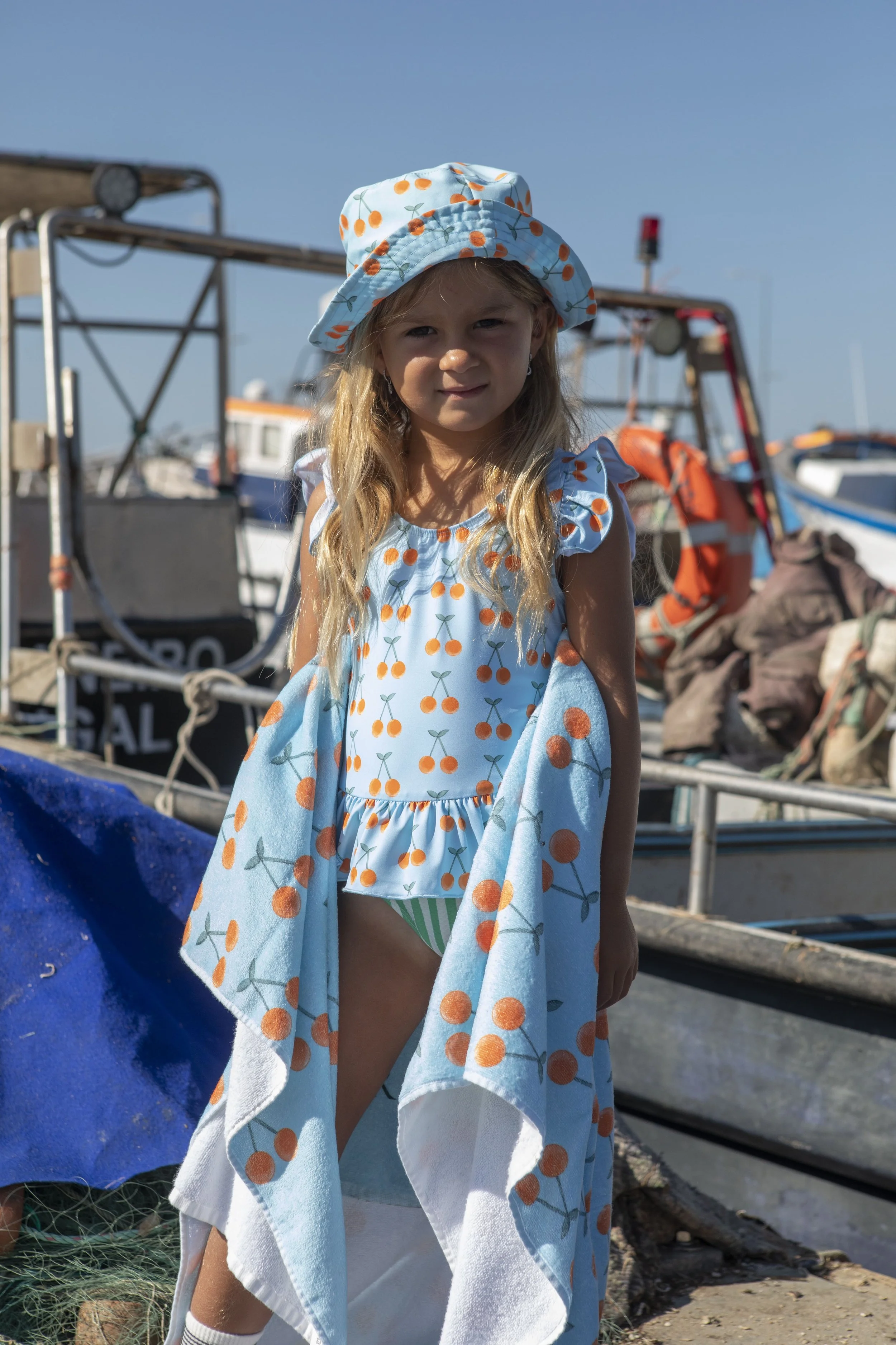 CPP-BT-Cherry pop large beach towel-e.jpg