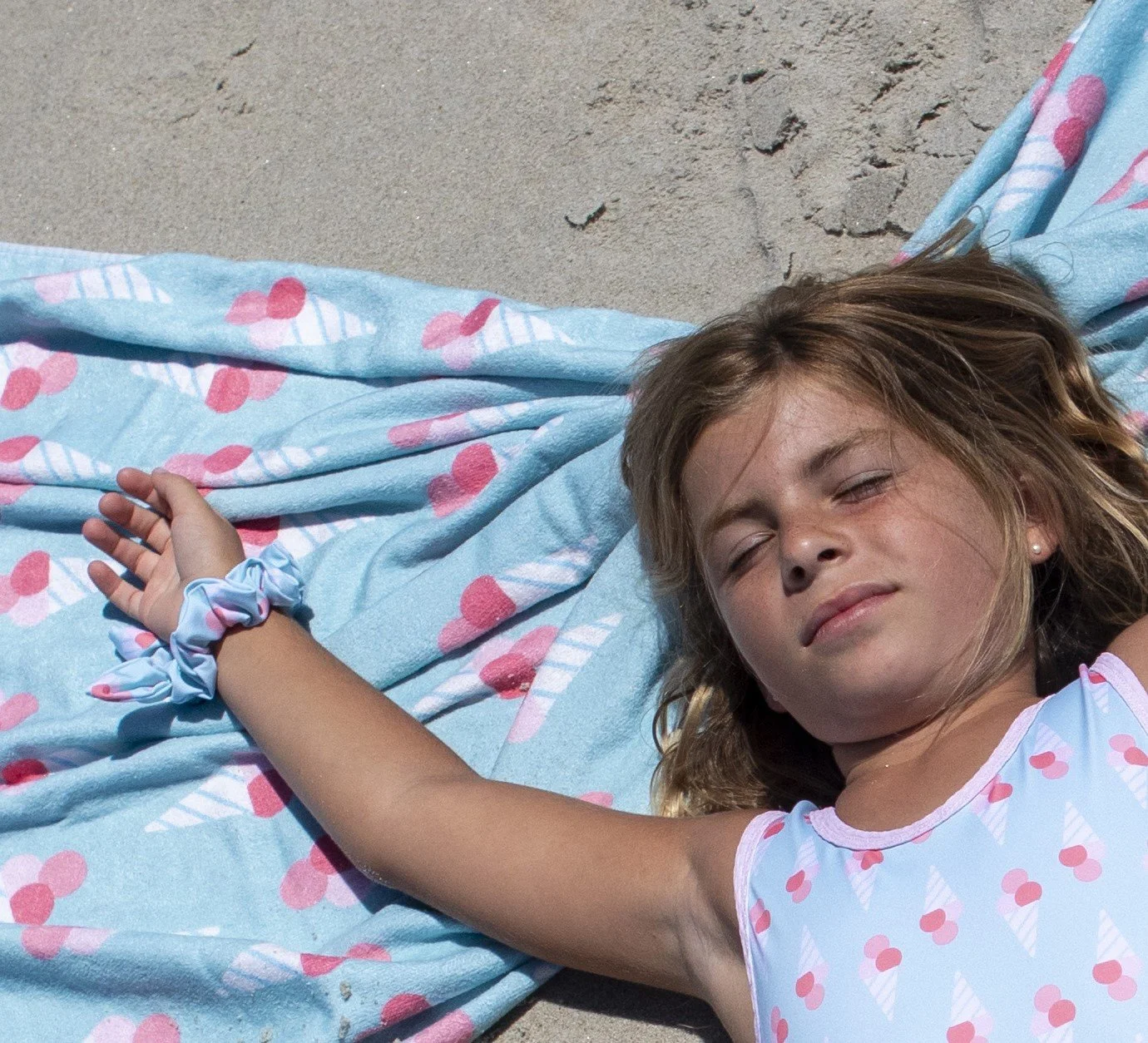 ICD-SC-Ice cream dream scrunchie-c.jpg