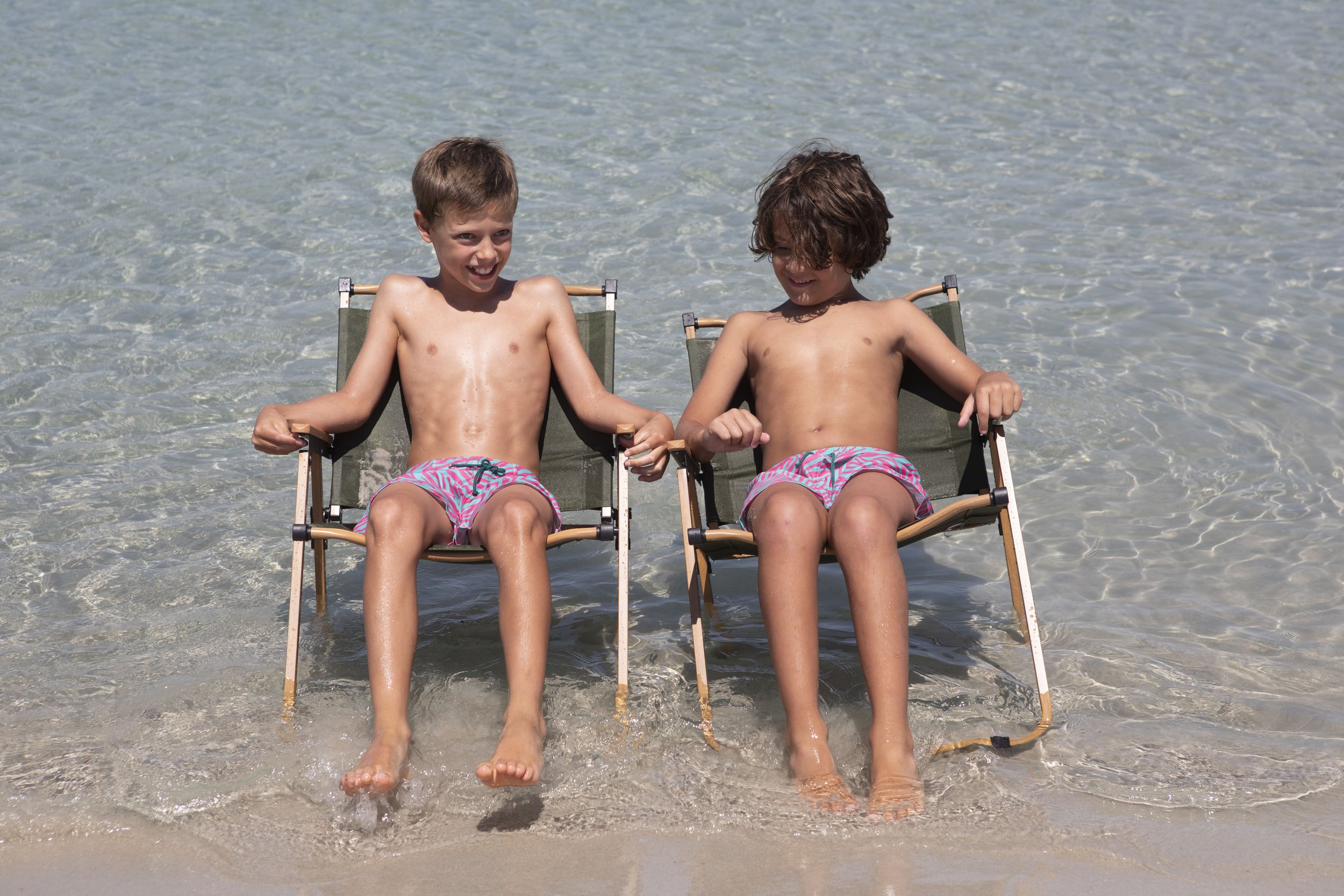 MNT-B-V1-Minty waves classic swim shorts-f.jpg