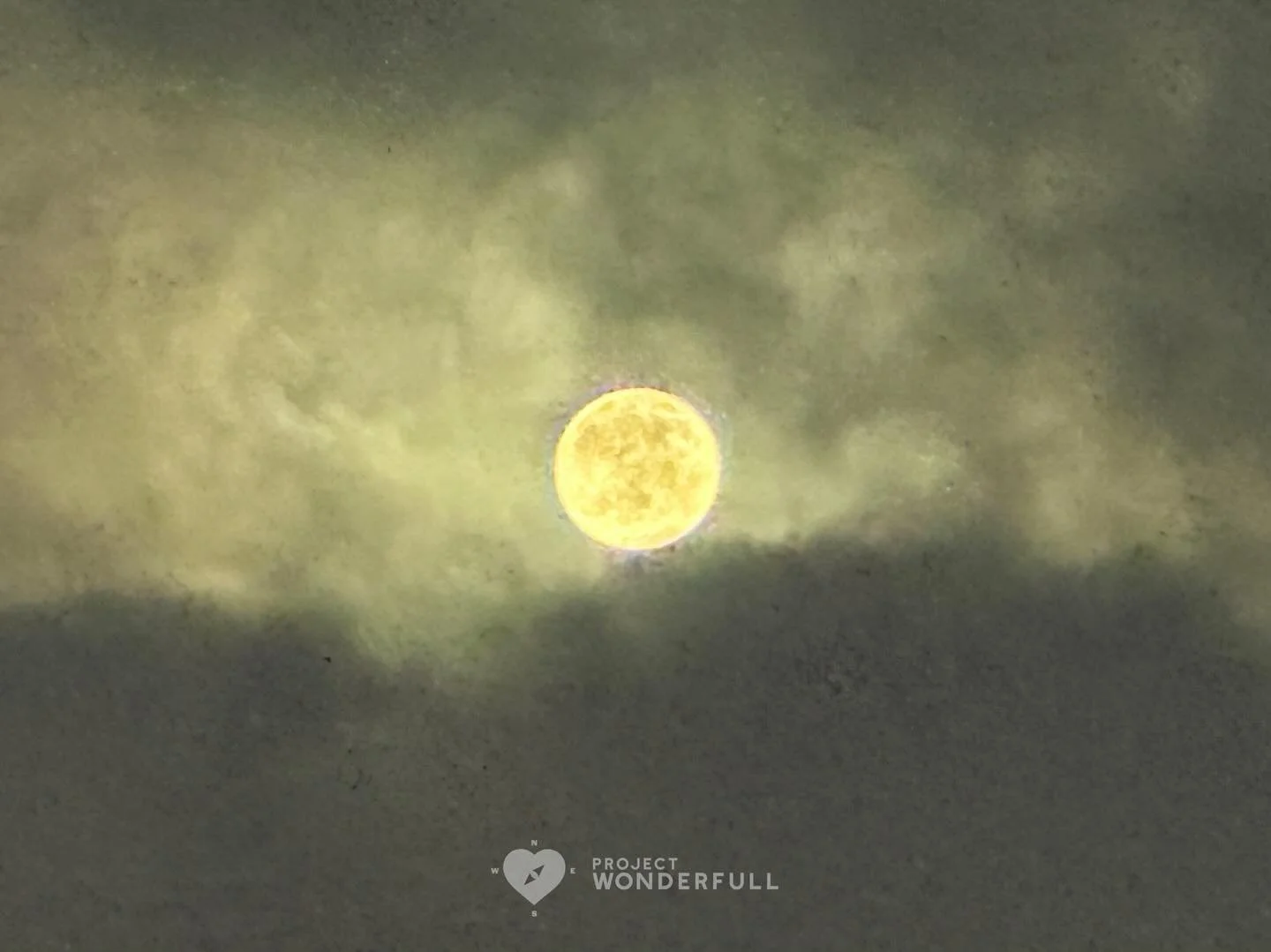 Breathe in this powerful energy. 

#beautyheals 

Today&rsquo;s WonderFULL: Full Moon Energy 

(Del Mar, CA) 

Have a beautiful Monday! 

Sarah 🩵🩵 

https://www.projectwonderfull.com/

P.S. Please send this along to someone you love, today!