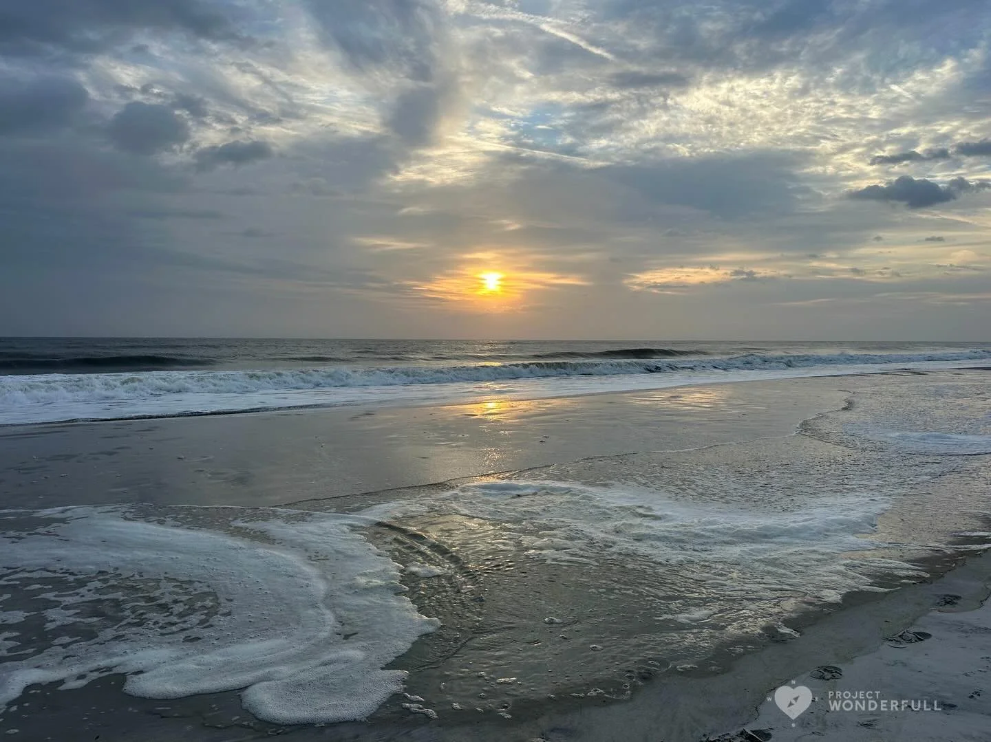 I hope this is one of the first things you see today&hellip; and I hope you bring this beautiful energy with you all day. With some deep breaths&hellip;.
#beautyheals 
 
Today&rsquo;s WonderFULL: Sunrise of Hope

(Neptune Beach, FL) 

Have a beautifu