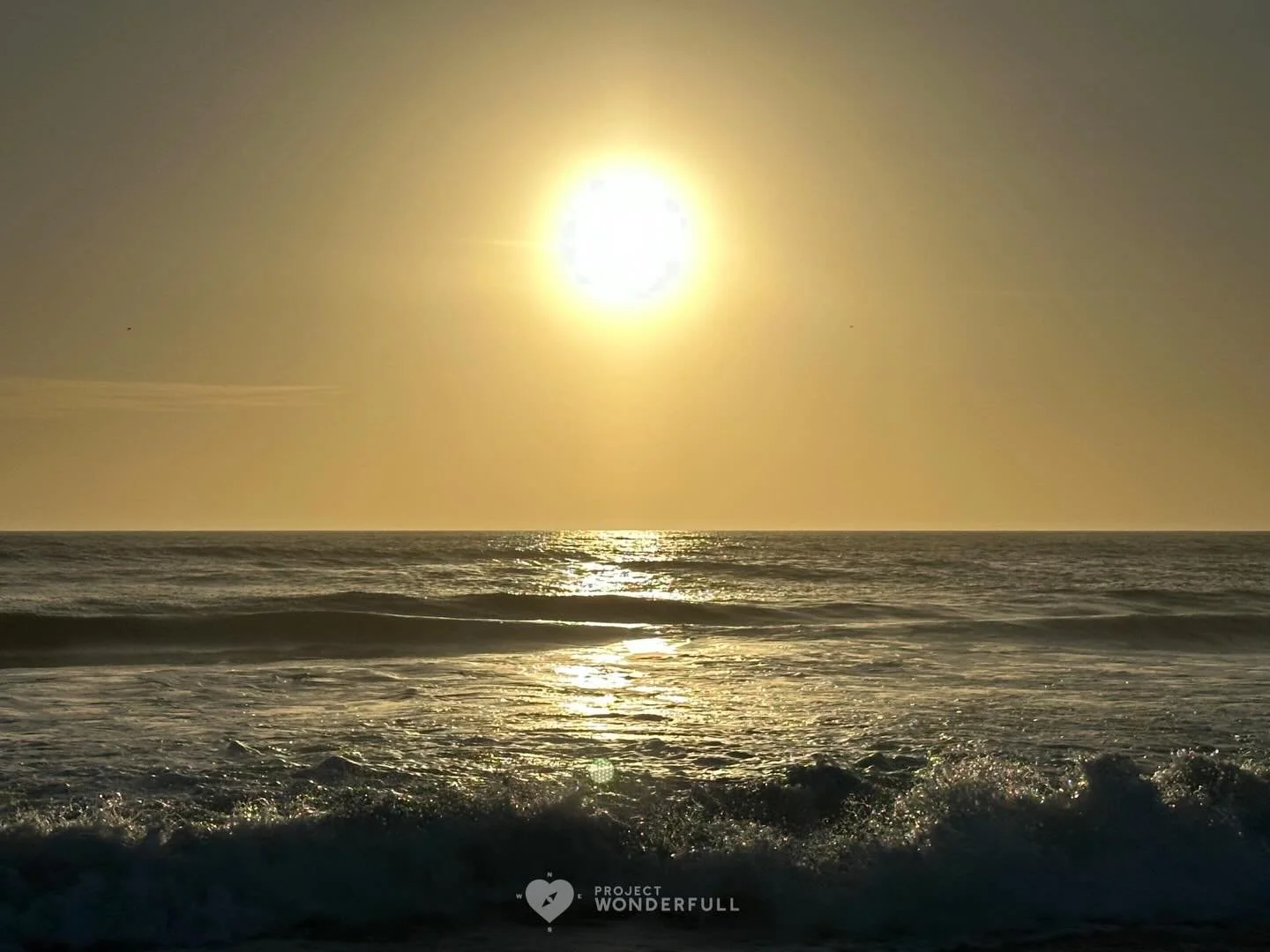 Sending you some virtual sunshine, today&hellip; especially to those in colder climates right now.

Enjoy the warmth.
#beautyheals 
 
Today&rsquo;s WonderFULL: Brilliant Sunshine 

(Neptune Beach, Florida) 

Have a wonderFULL Saturday! 

Sarah Grace 