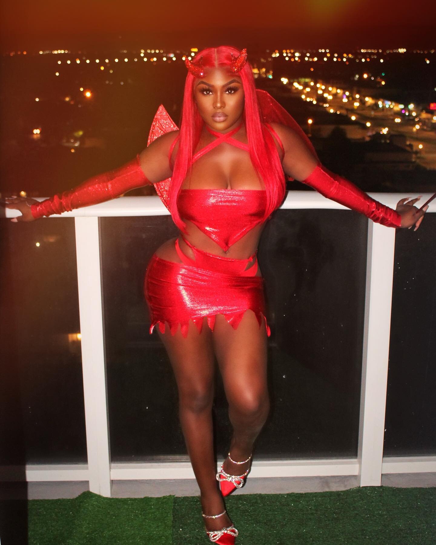 Is it me? Or is it hot in here? 🔥❤️&zwj;🔥

Muse: @sofineeee 
Hair: @shanise_glamroom 

Custom all Red She Devil Costume 2 Piece Set Matching Thongs, Wings, crystal Horns, and Septor. All available for purchase. DM for serious Inquiries
&bull;
&bull