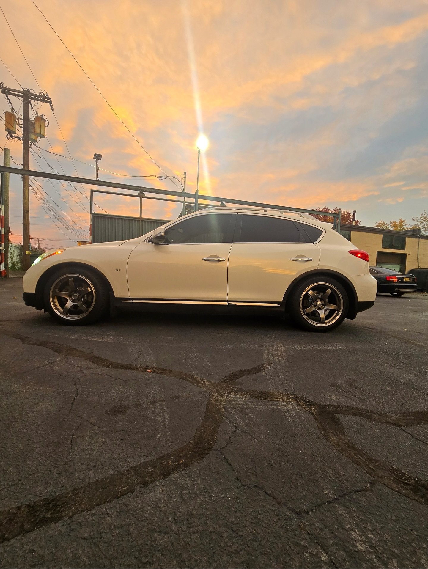 Yesterday in the shop our client treated their Infinity QX50 with some @bcracingna coilovers, @berktechnology high-flow cats, and @dcsports midpipe 🔥🔥🔥 the last two pics are before and after lowering 3&rdquo; for that perfect stanced look 👌

#inf