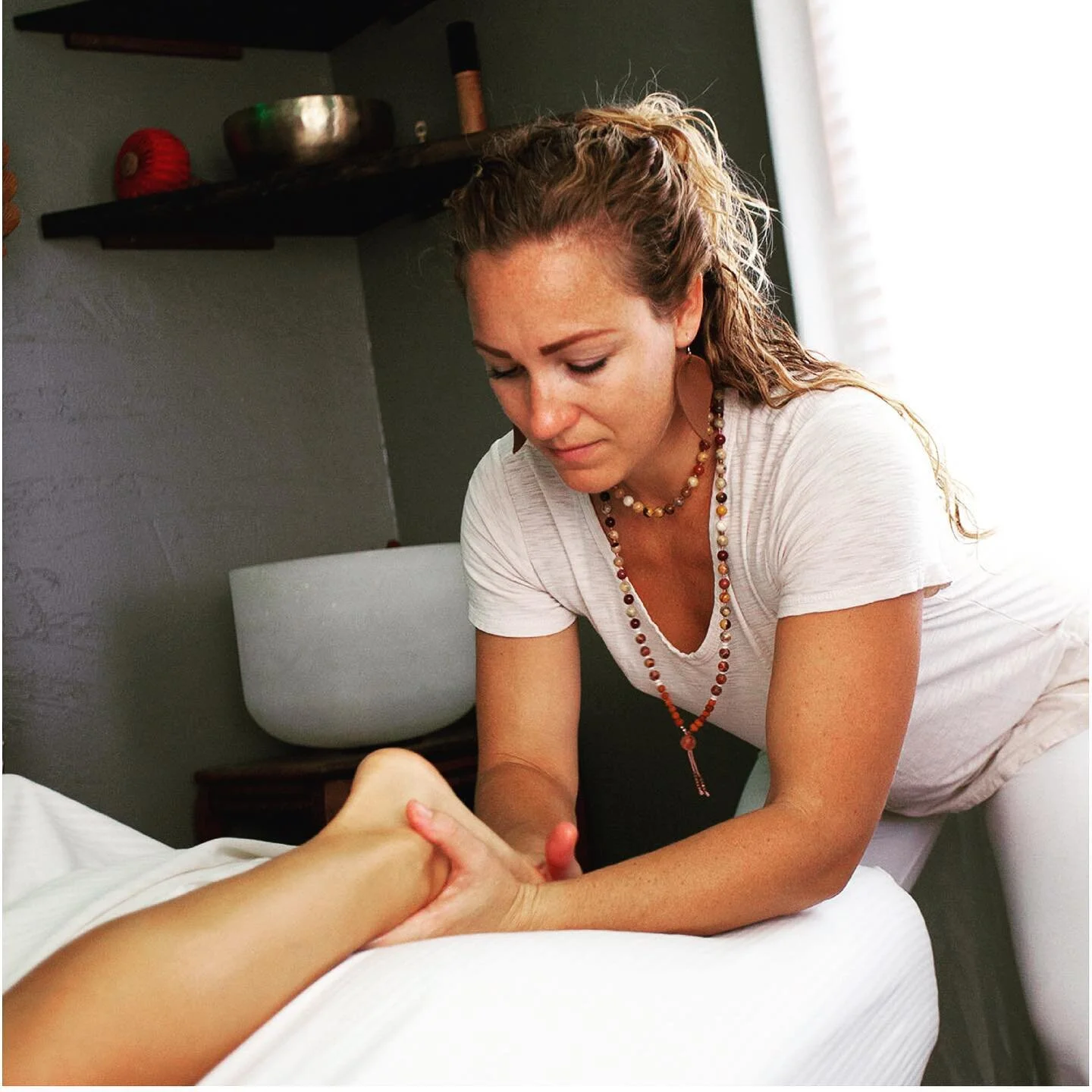 As we all prepare for the holidays and gift giving season, don&rsquo;t forget yourself! Book a massage or give one as a gift! Self care is essential. In office or in your the comfort of your home. Head over to DiscoverSatmya.com for more info! #mobil