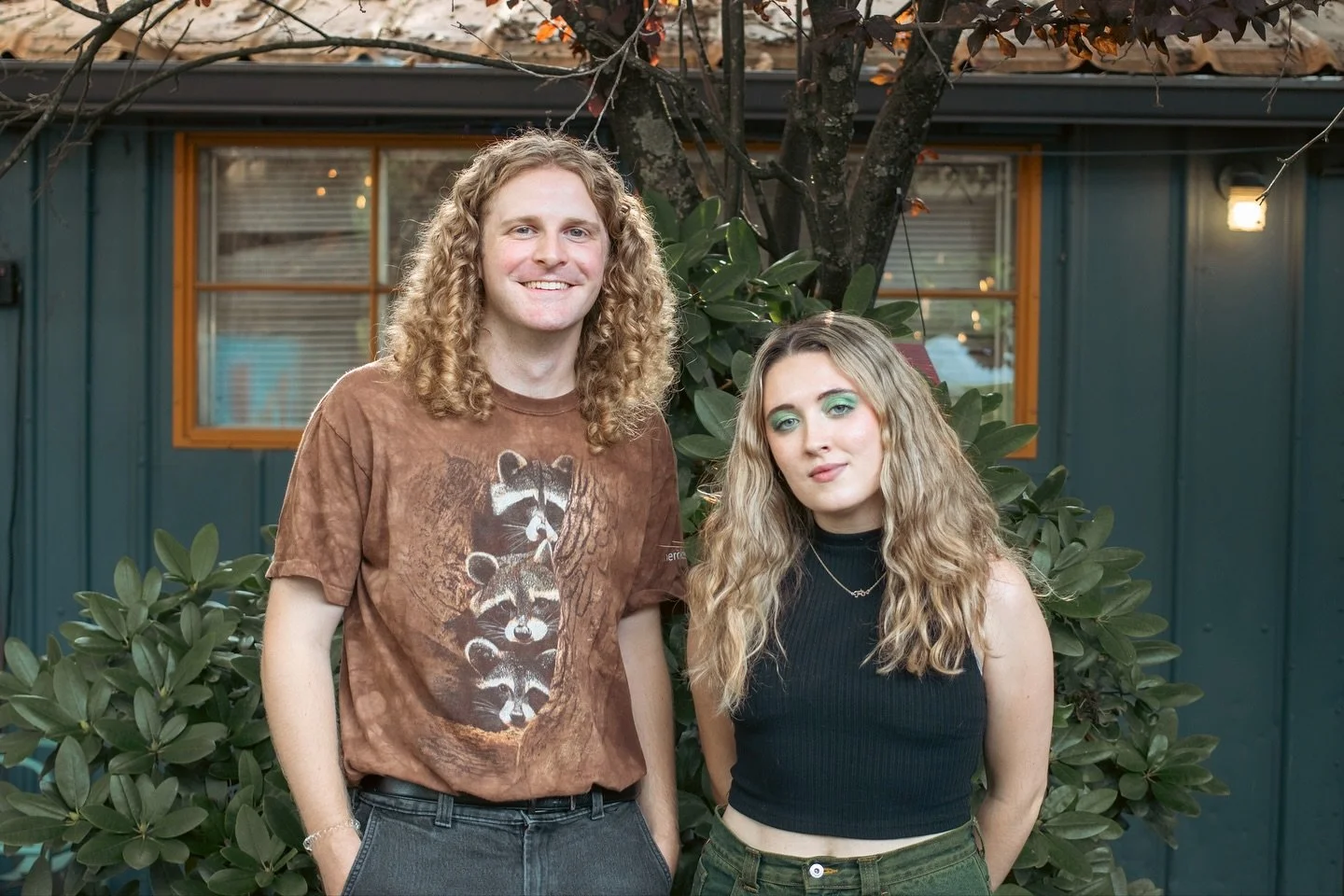 icymi we released a live acoustic EP 🦝🦝🦝

📸 - @a1ex_cox_