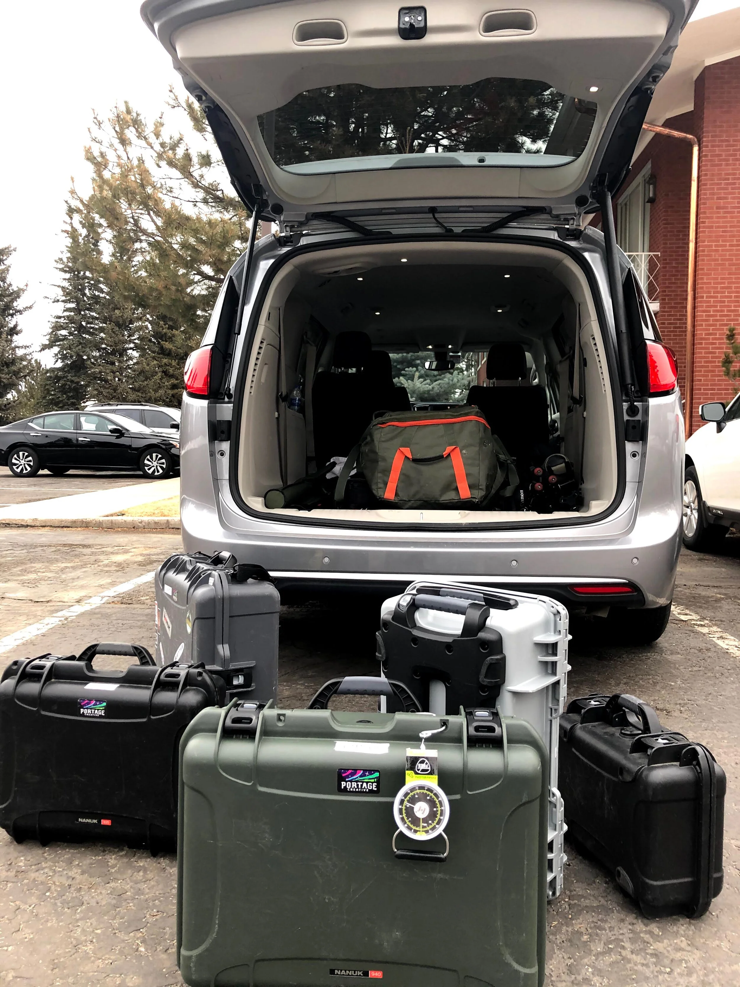 Side note: I’d rather be seen driving a Jeep, but working out of a mini-van is hands down the most practical.