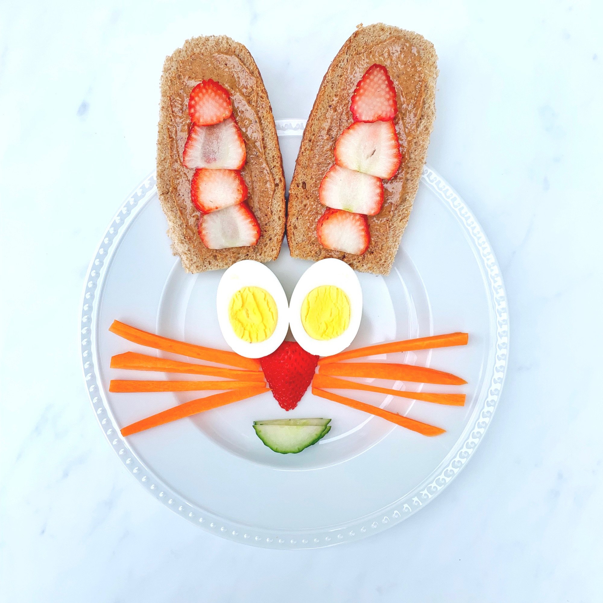 Easter_Bunny_Food_Face.JPG