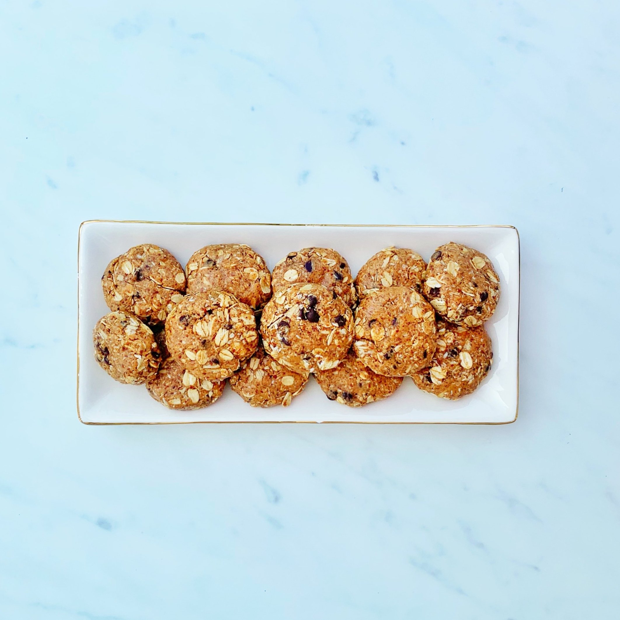 No-Bake Chocolate Chip Oat Cookies
