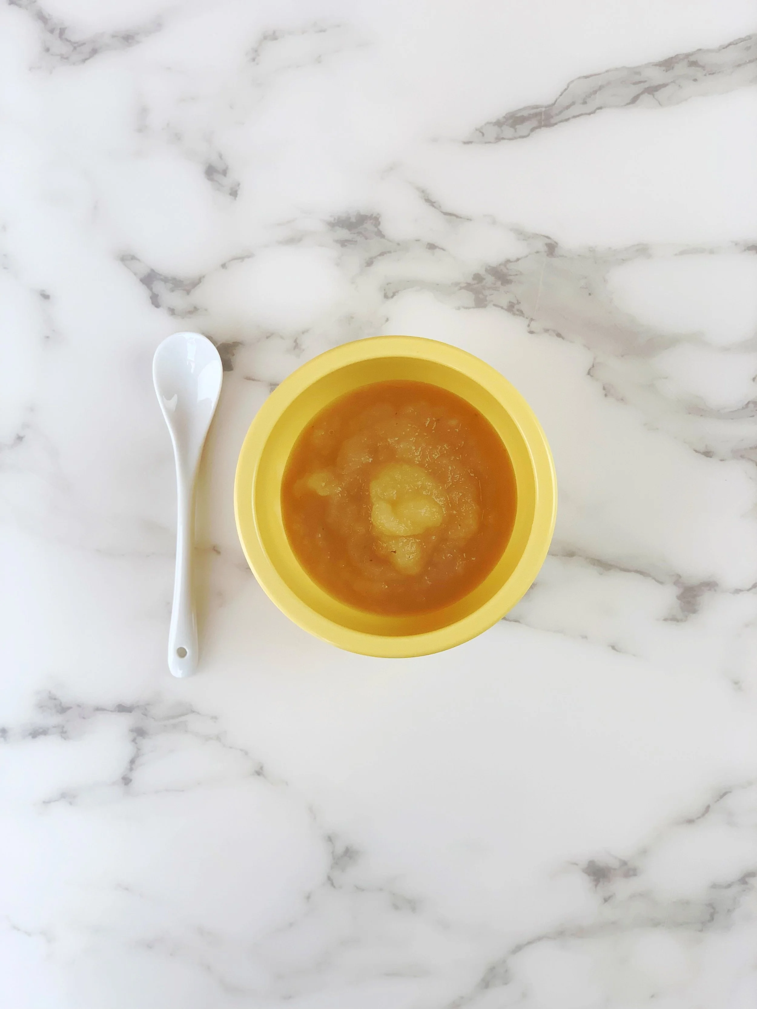 Find my delicious baby-safe apple sauce recipe here!