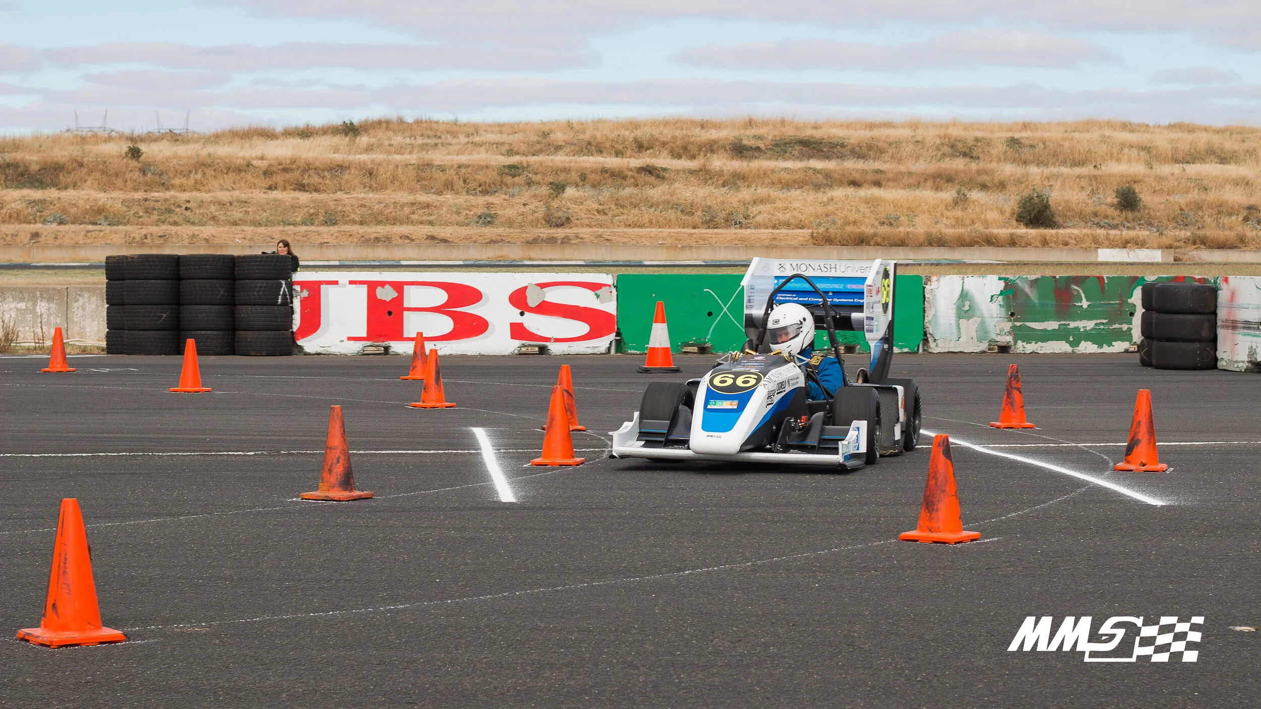 VEHICLE SIMULATION FOR CONCEPT LEVEL DESIGN AND SPECIFICATION OF A ...