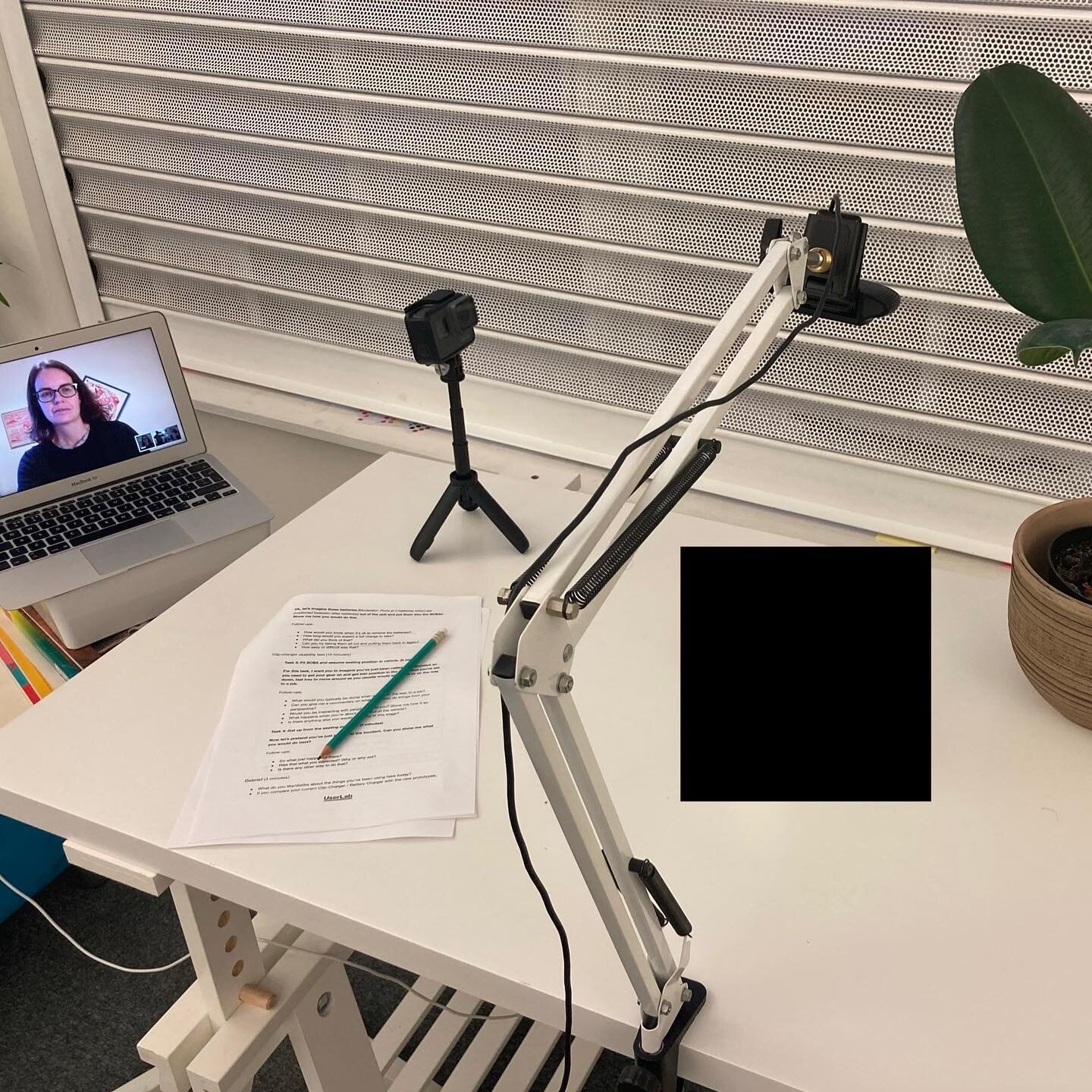 Virtual run through of a socially-distanced product testing setup. Just getting the participlant warmed up 🌱😄#usertesting #userresearcher #producttesting #uxresearch