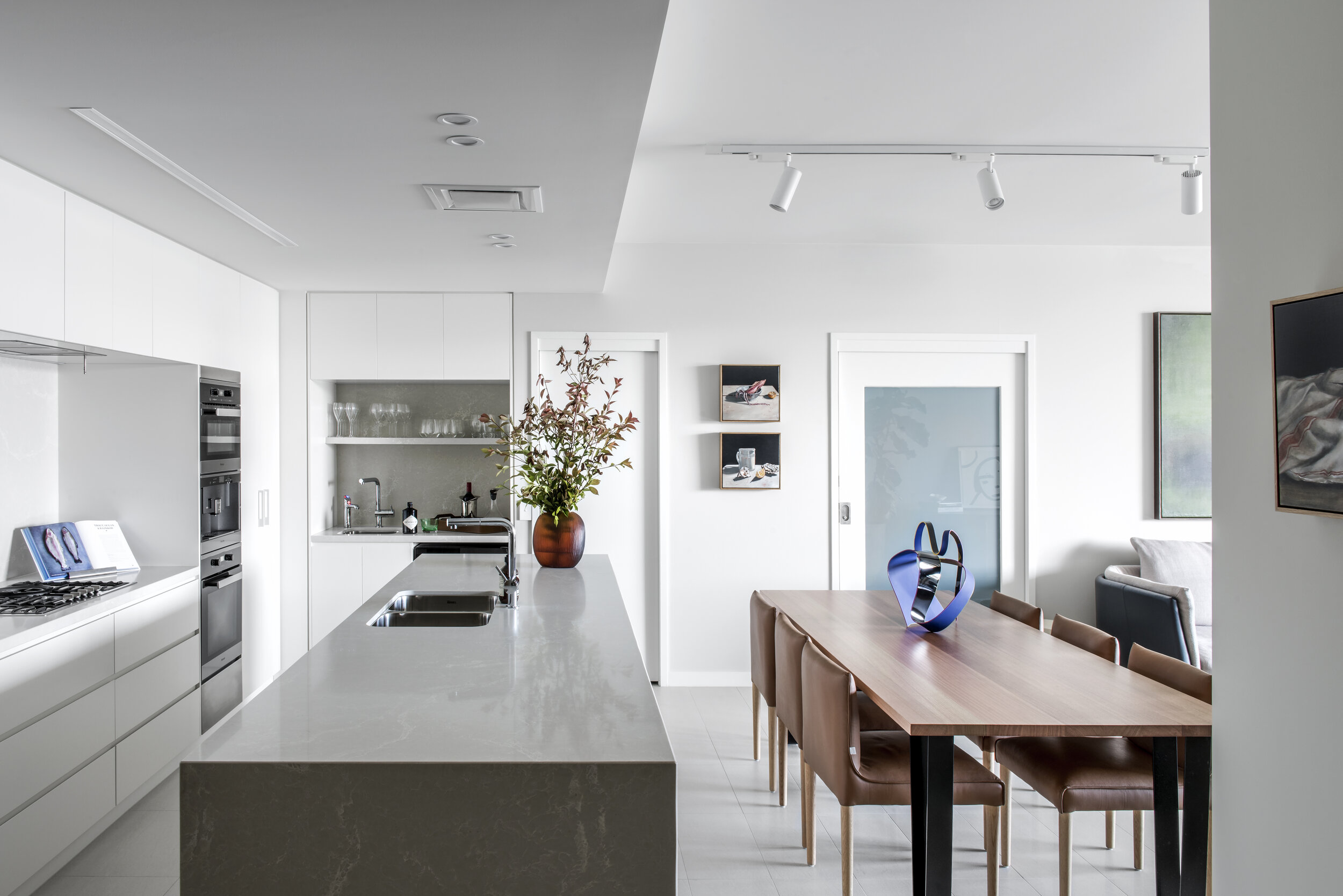 AH_RiverReachApartment_CathySchusler_12.jpg