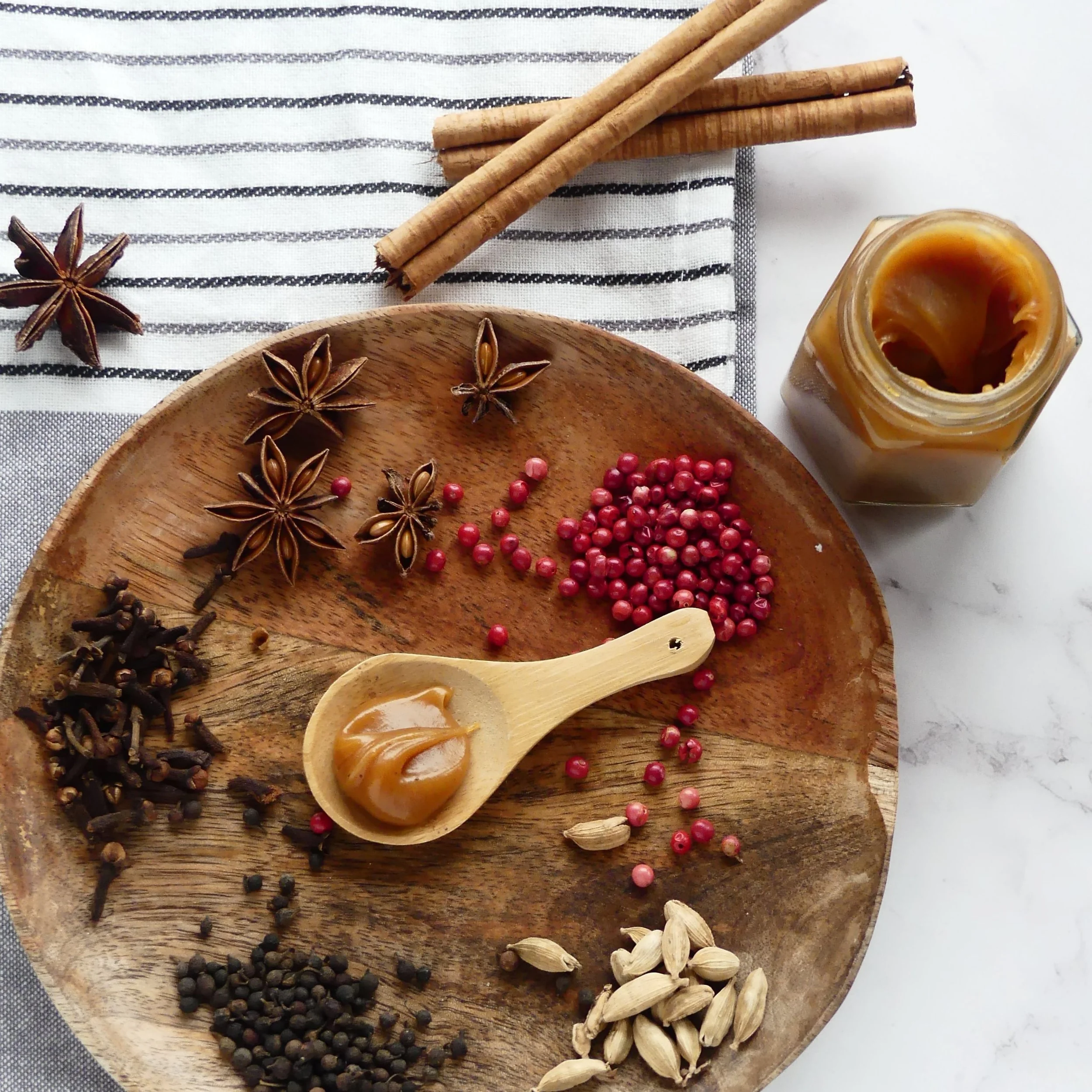 ingredients caramel façon chai_epices.jpg