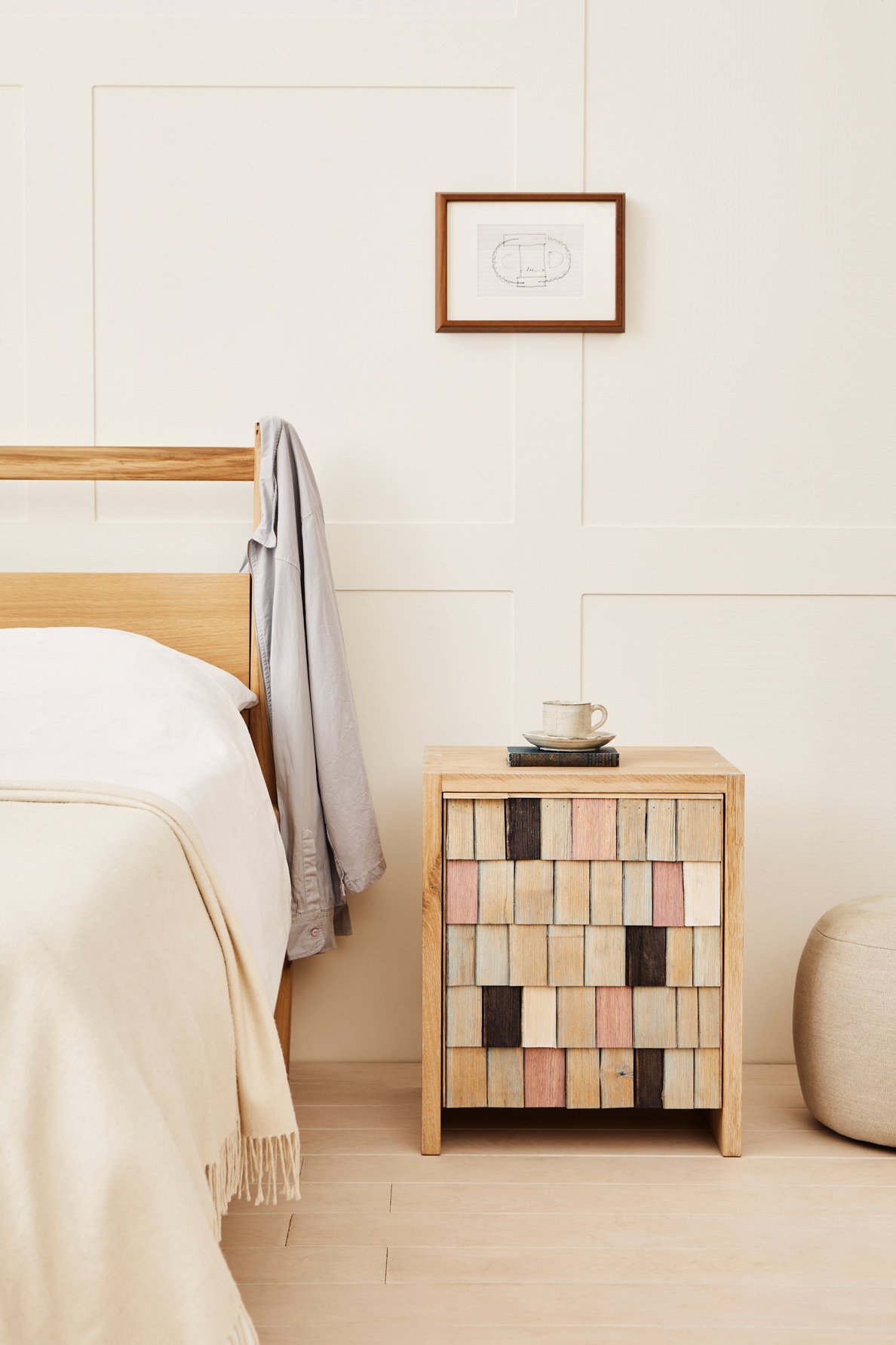 Beth-Davis_SC_Shake-Bedside-Table_11.jpg