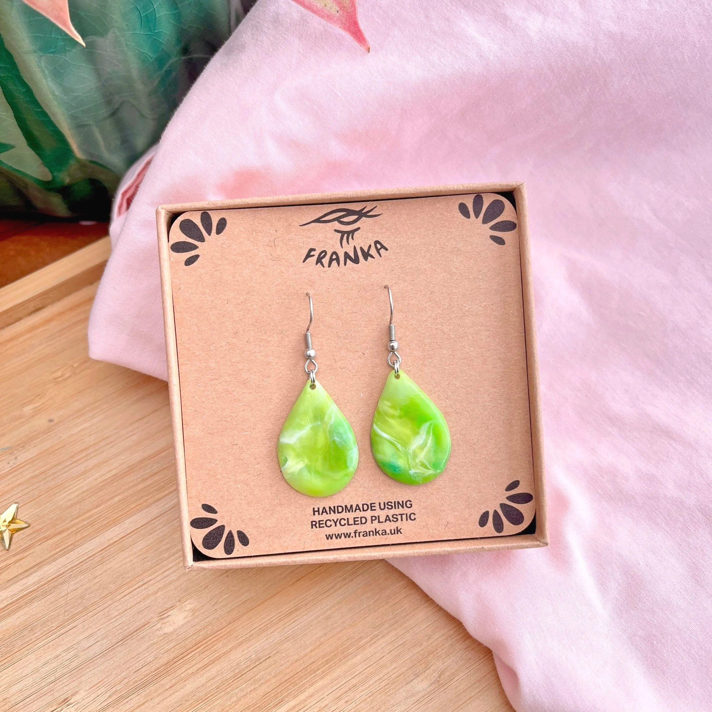 teardrop+green.jpg