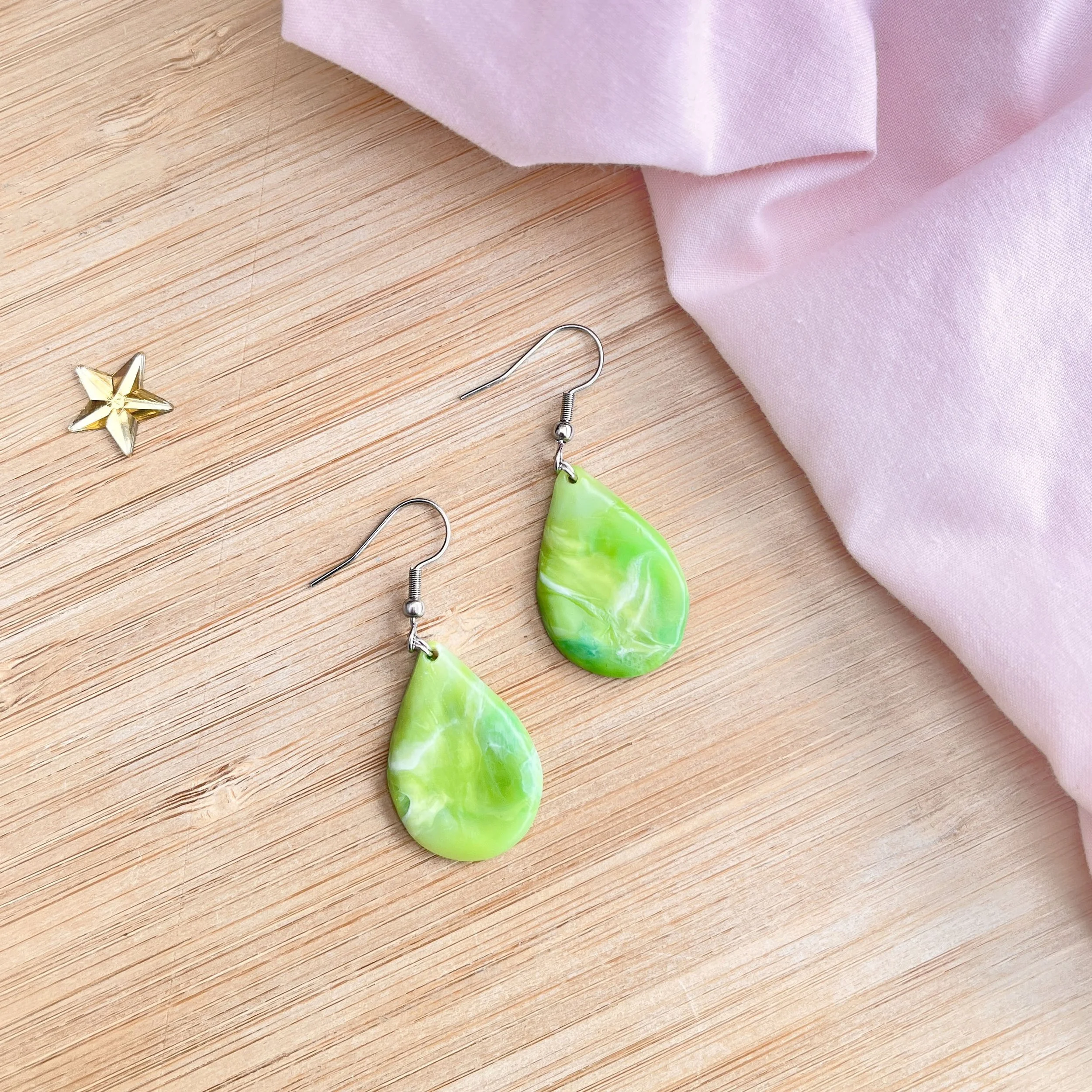 teardrop green close up.jpg
