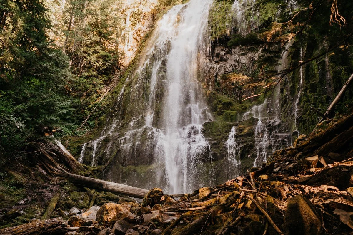oregon-waterfall-elopement_14.jpg
