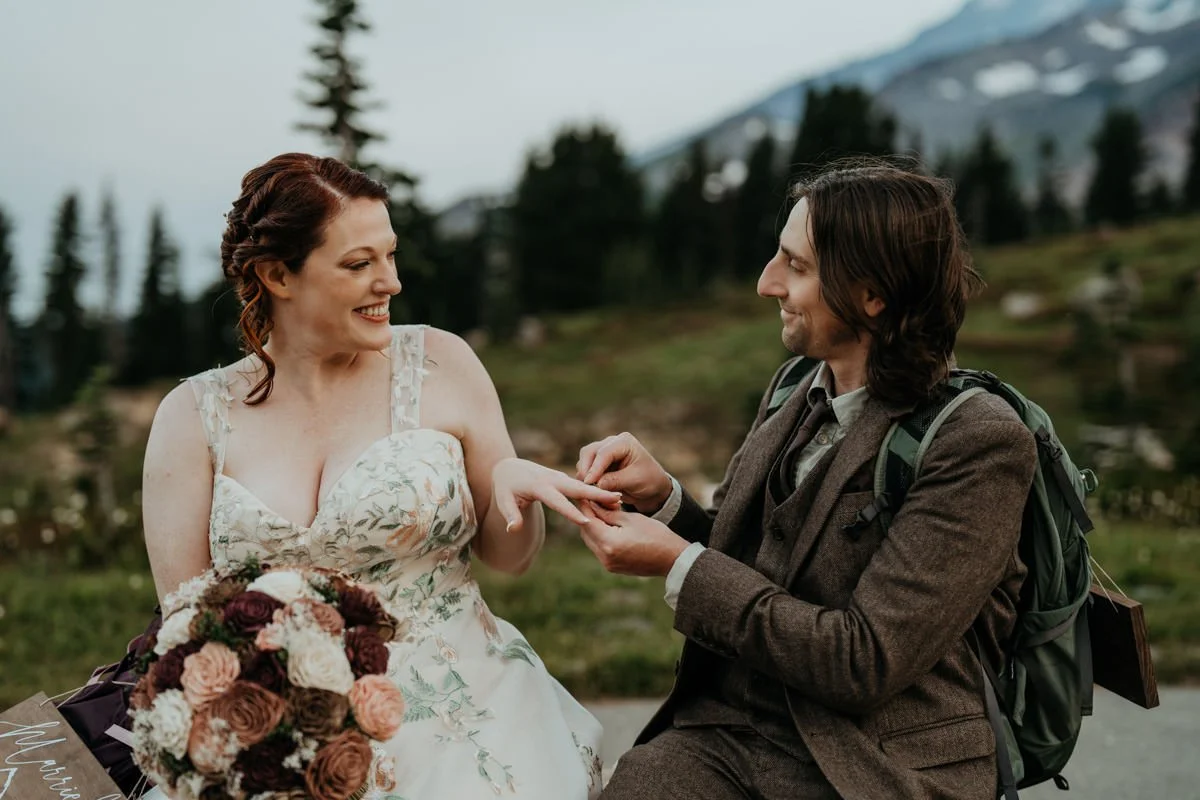mt-rainier-sunrise-wildflower-elopement_4.jpg