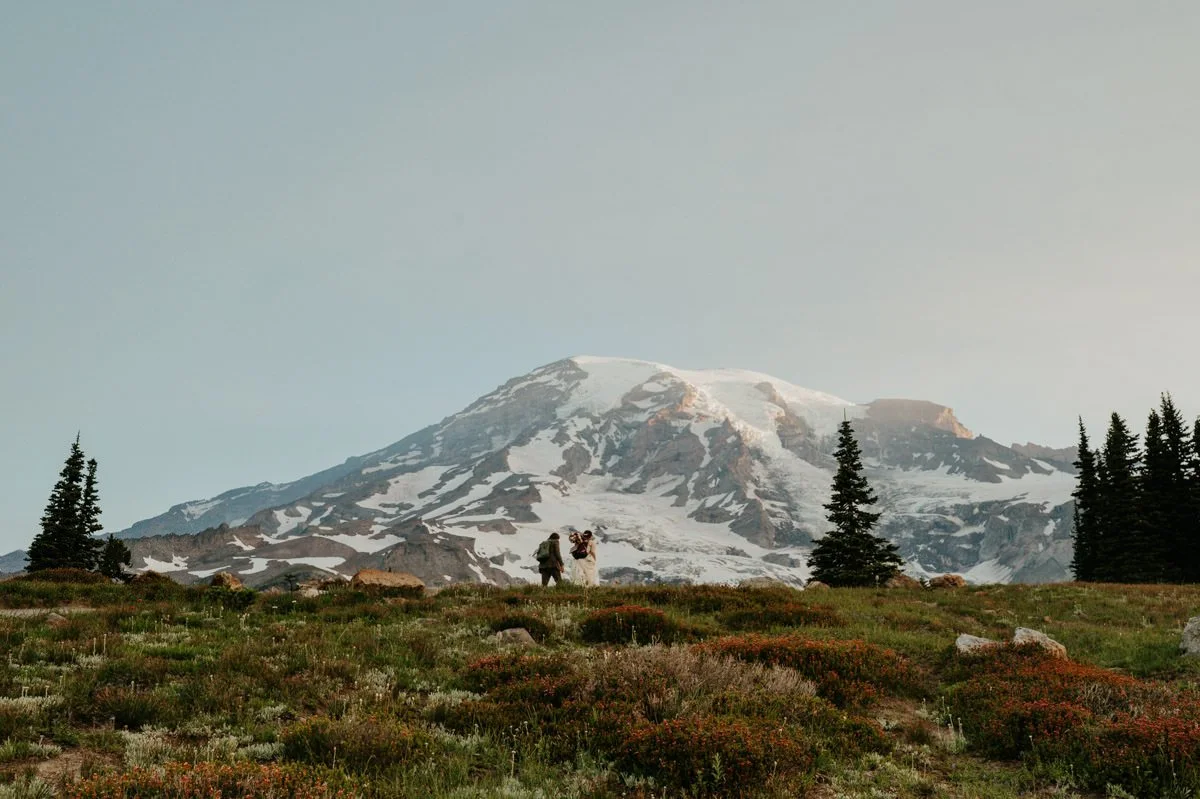 mt-rainier-sunrise-wildflower-elopement_6.jpg