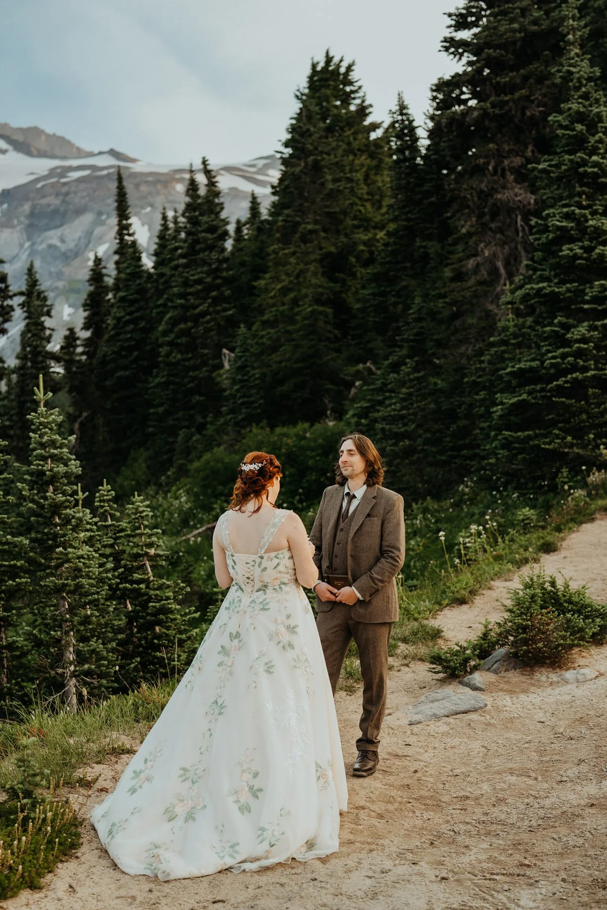 mt-rainier-sunrise-wildflower-elopement_13.jpg