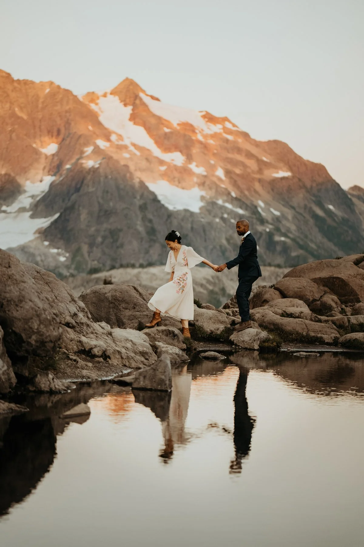 mt-baker-artist-point-sunset-elopement_64.jpg