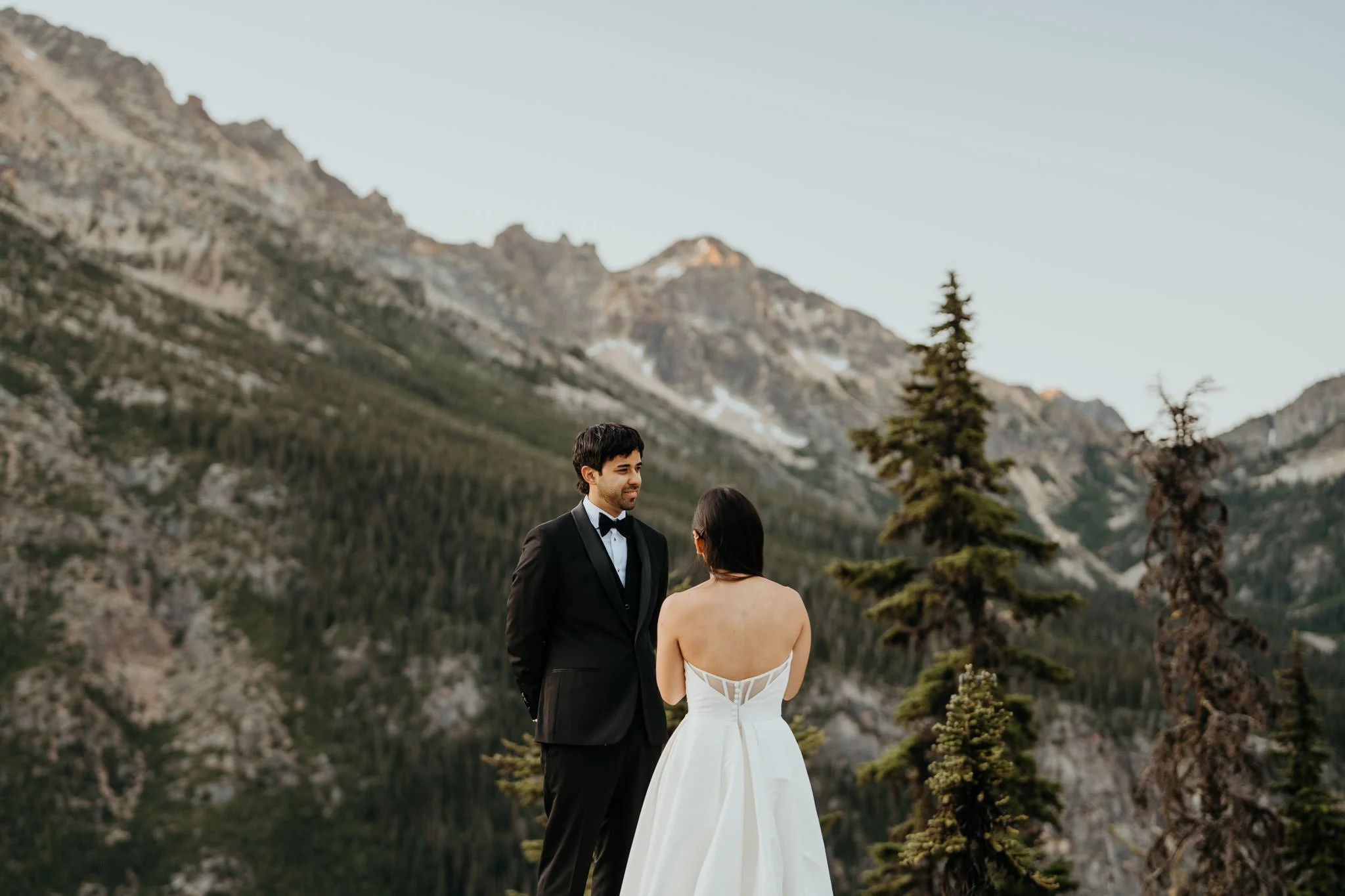 north-cascades-sunrise-elopement_4.jpg