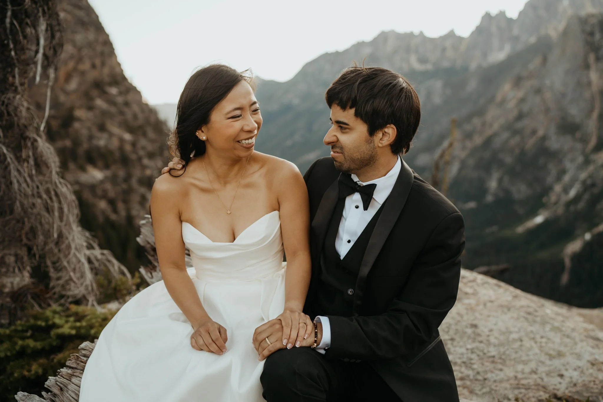 north-cascades-sunrise-elopement_25.jpg