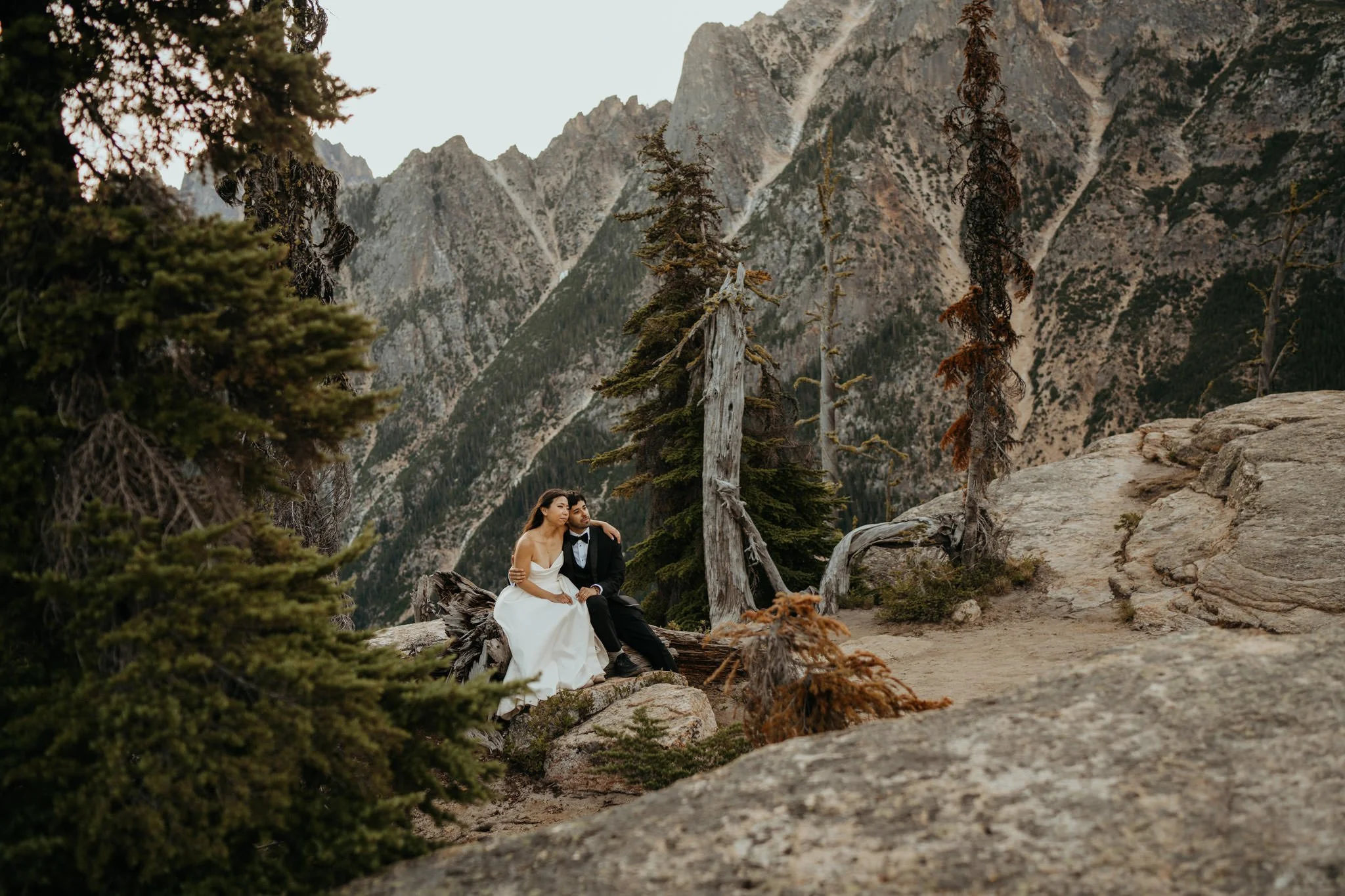 north-cascades-sunrise-elopement_27.jpg