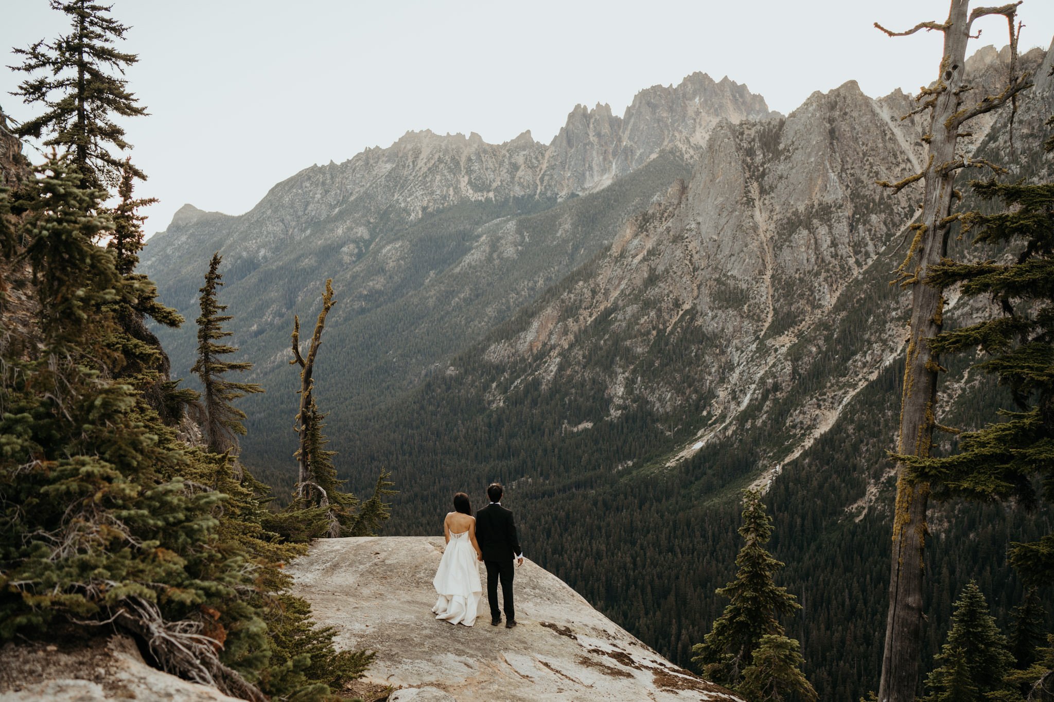 north-cascades-sunrise-elopement_31.jpg