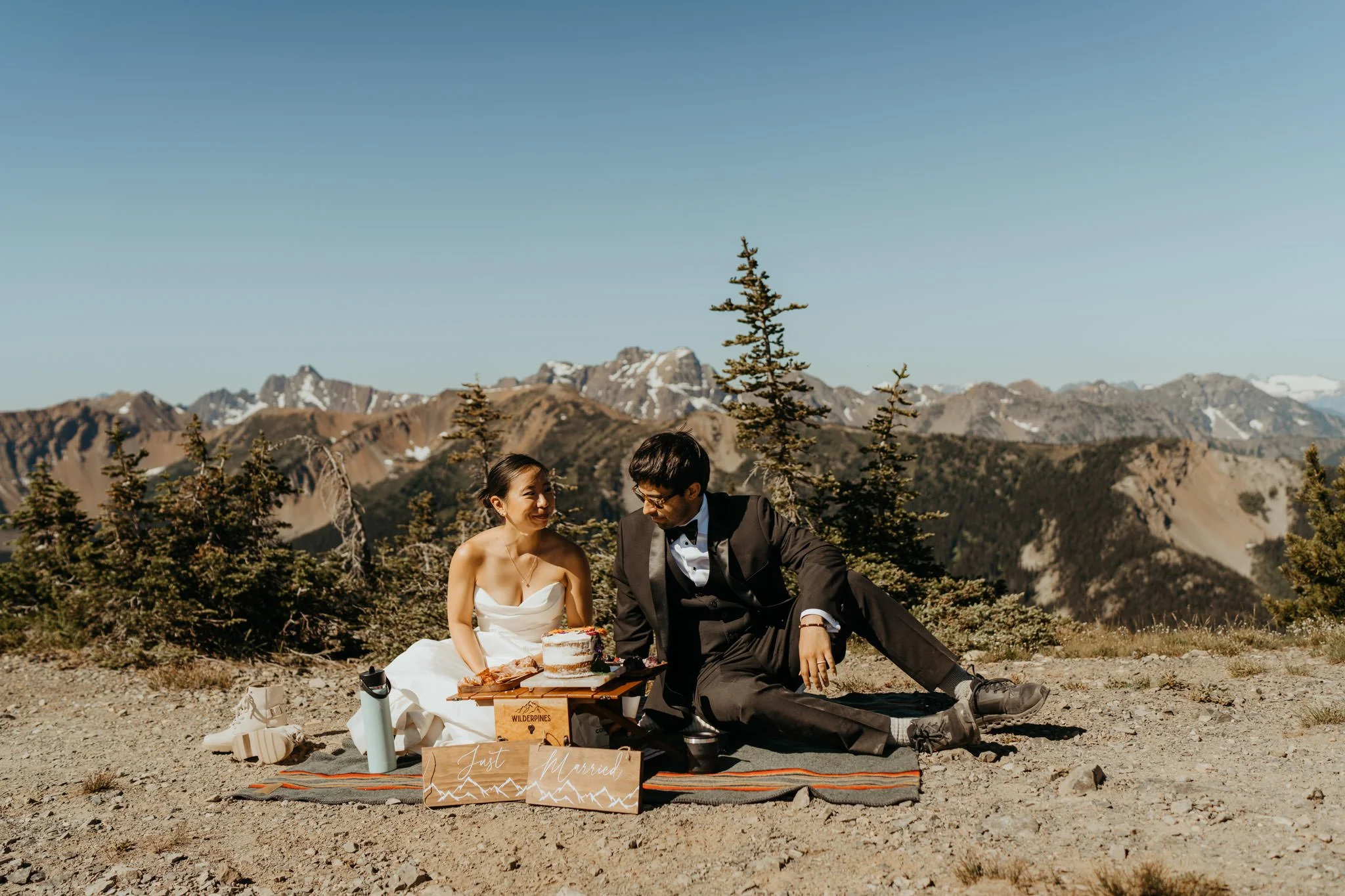 north-cascades-sunrise-elopement_55.jpg