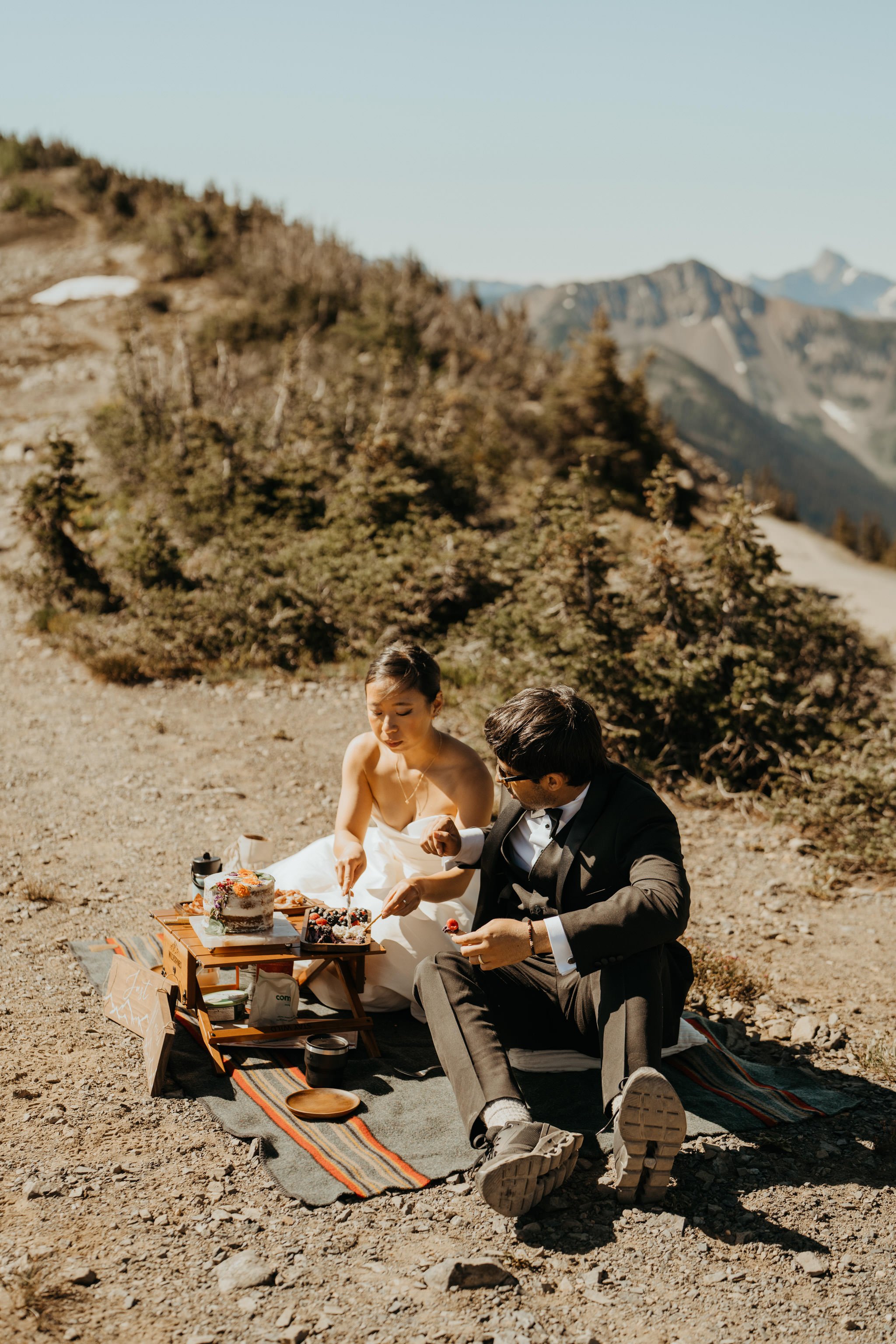 north-cascades-sunrise-elopement_57.jpg