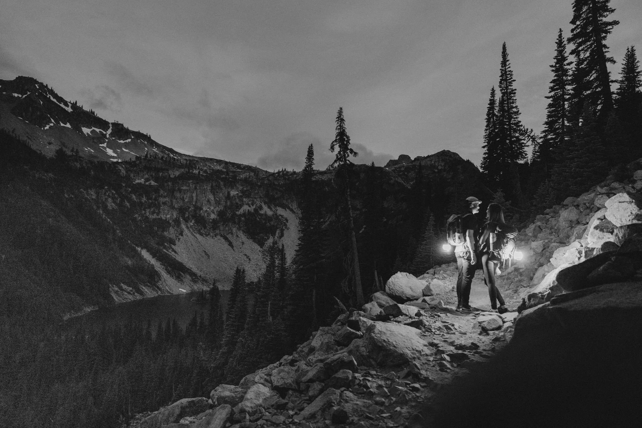 north-cascades-sunrise-hiking-elopement_1.jpg