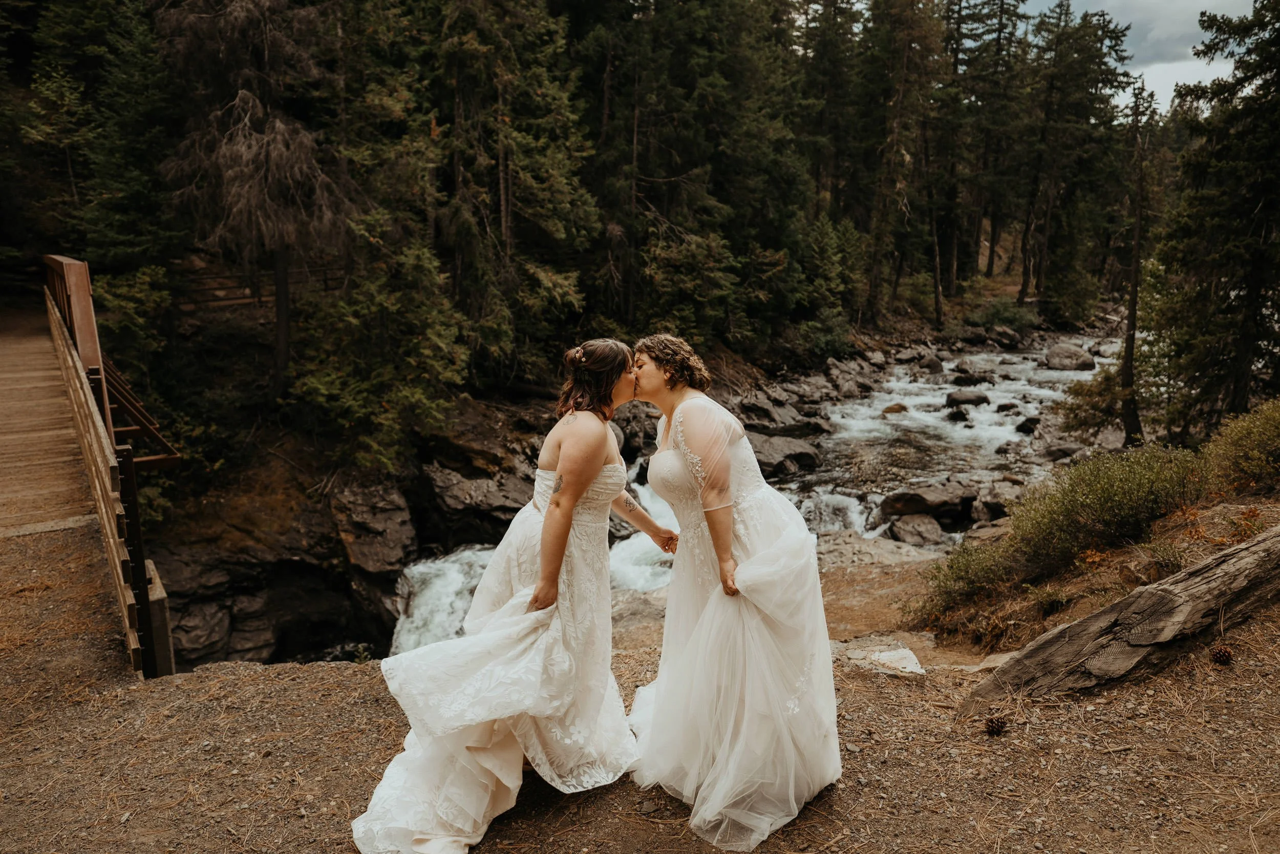 lesbian-leavenworth-elopement_40.jpg