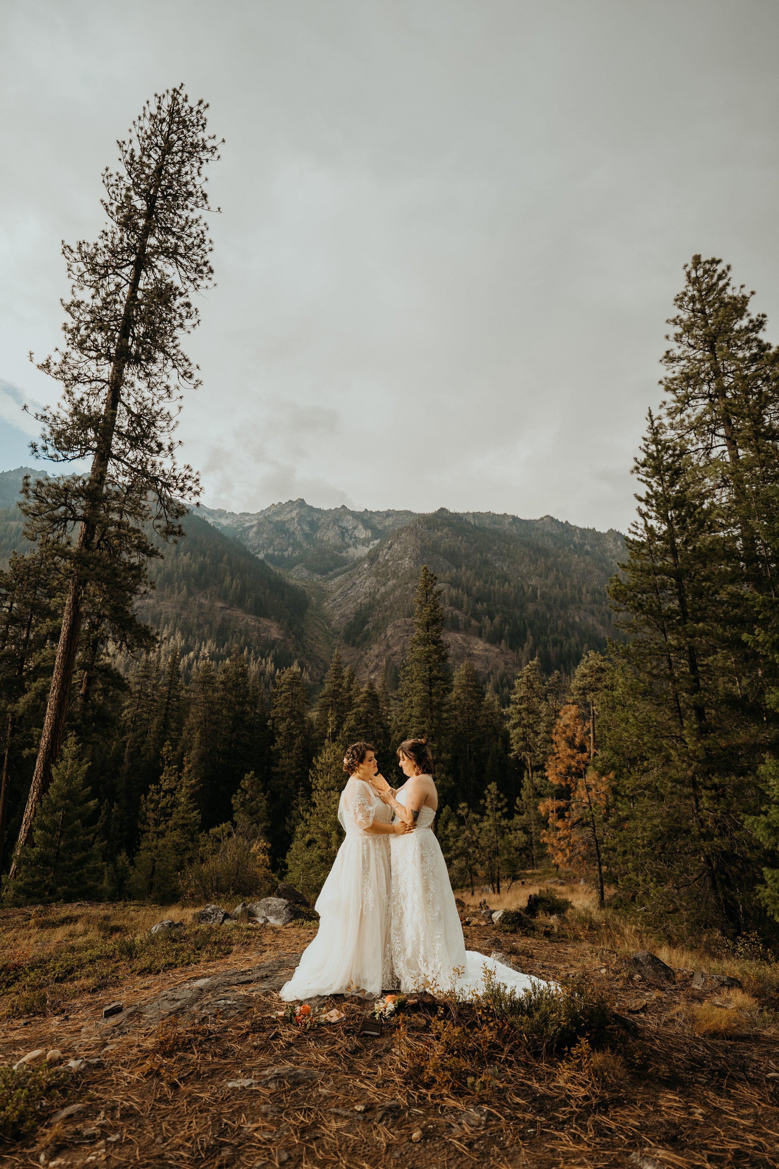 lesbian-leavenworth-elopement_58.jpg
