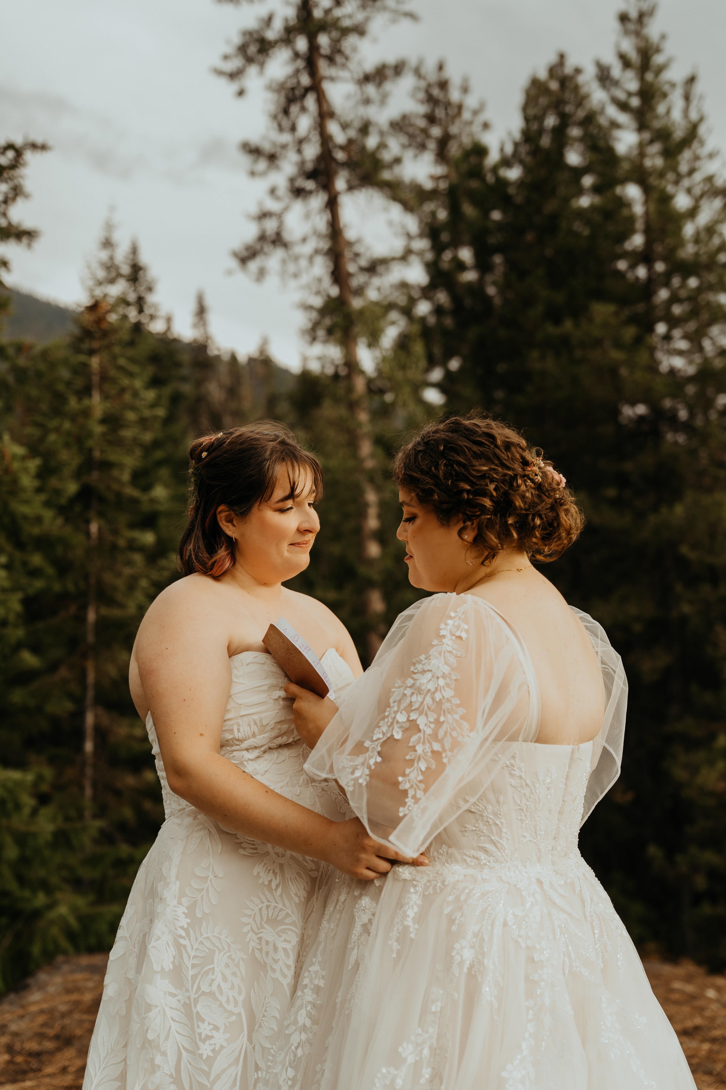 lesbian-leavenworth-elopement_64.jpg