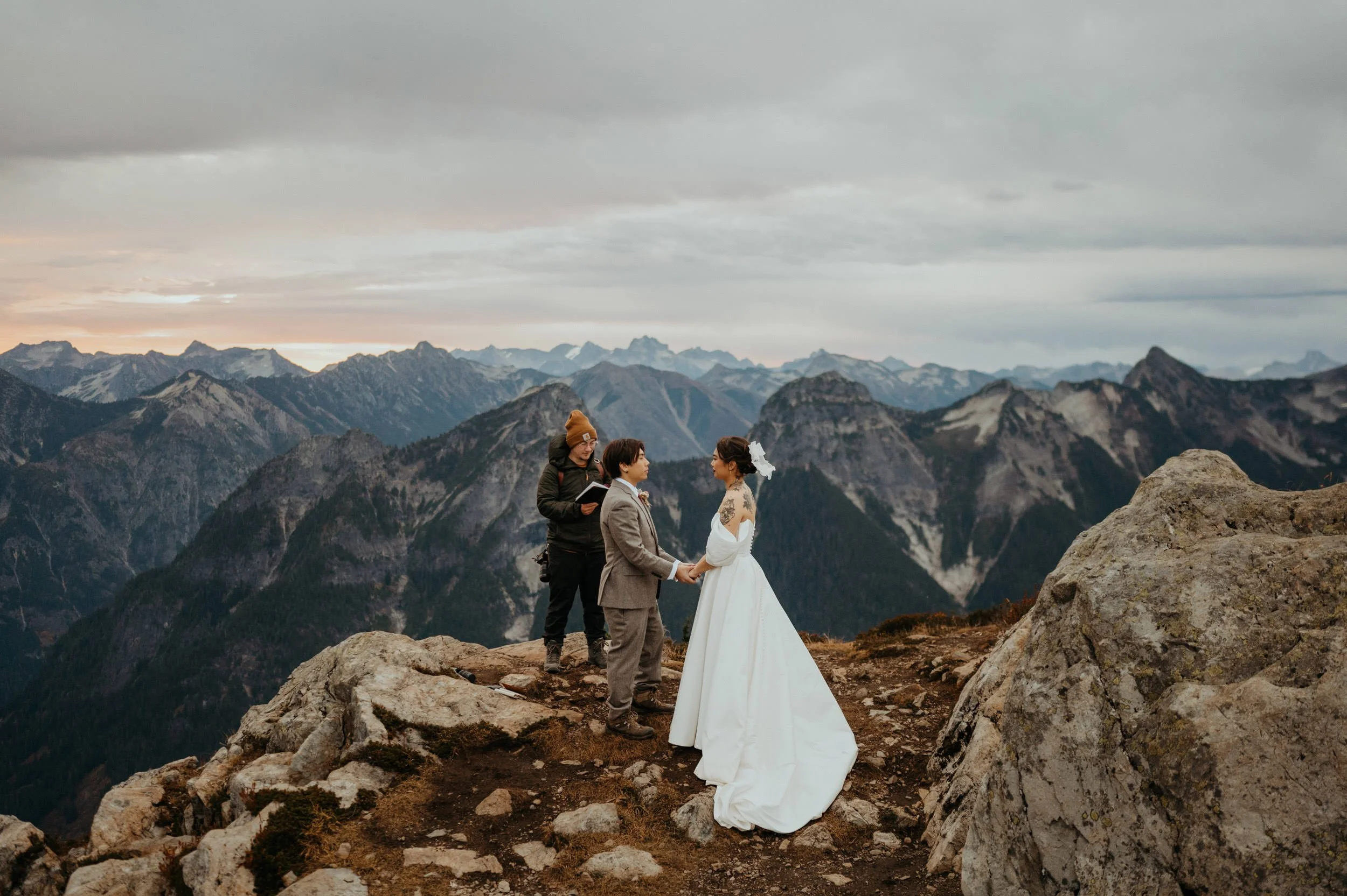 autumn-mt-baker-lookout-elopement_15.jpg