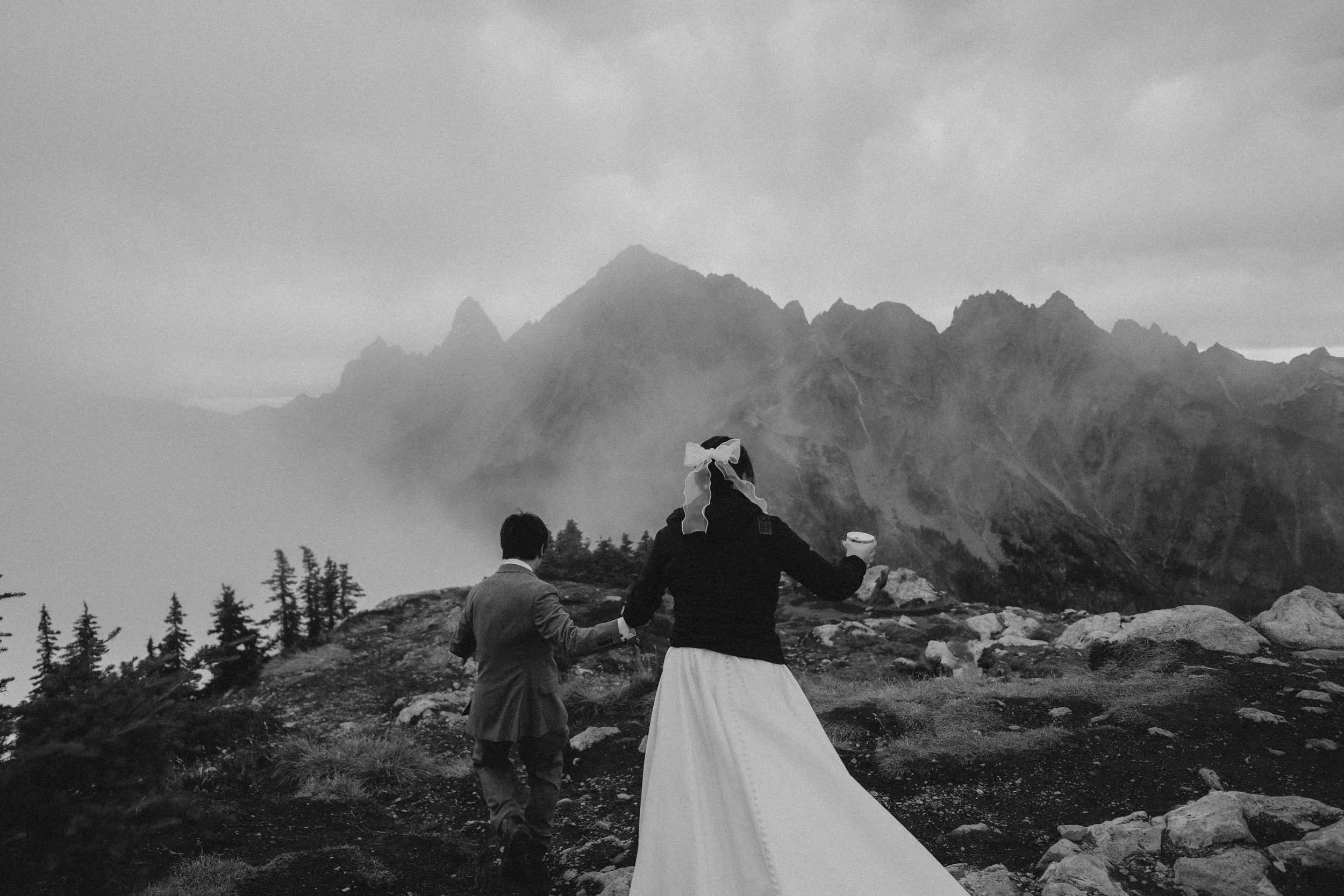 autumn-mt-baker-lookout-elopement_28.jpg