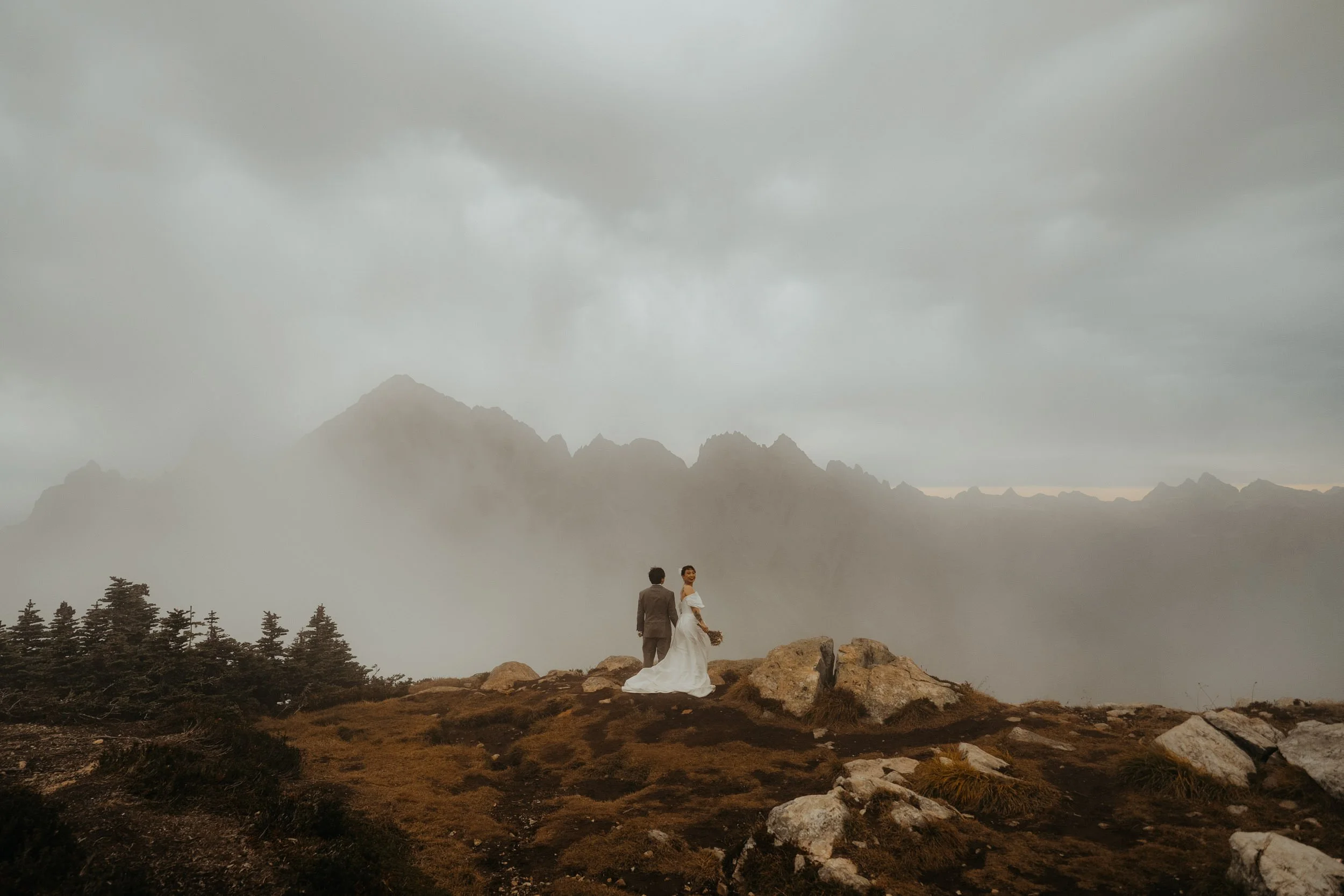 autumn-mt-baker-lookout-elopement_29.jpg