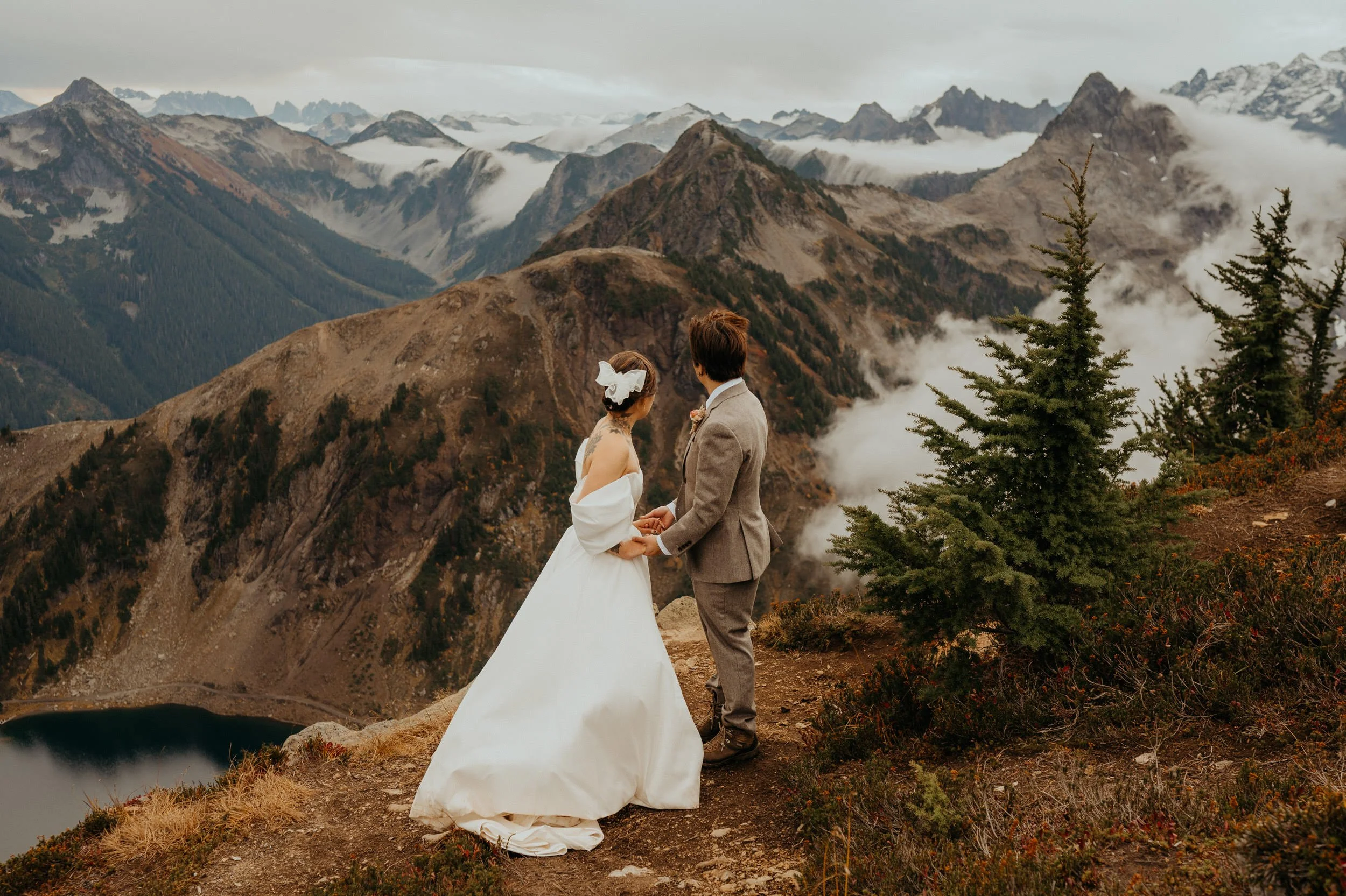 autumn-mt-baker-lookout-elopement_39.jpg